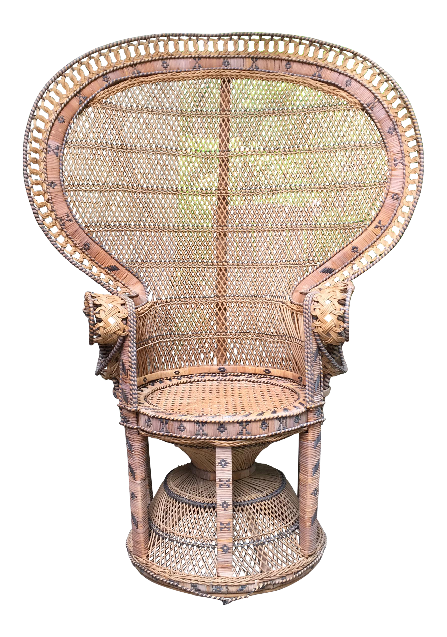 Emmanuelle Style Wicker Peacock Chair