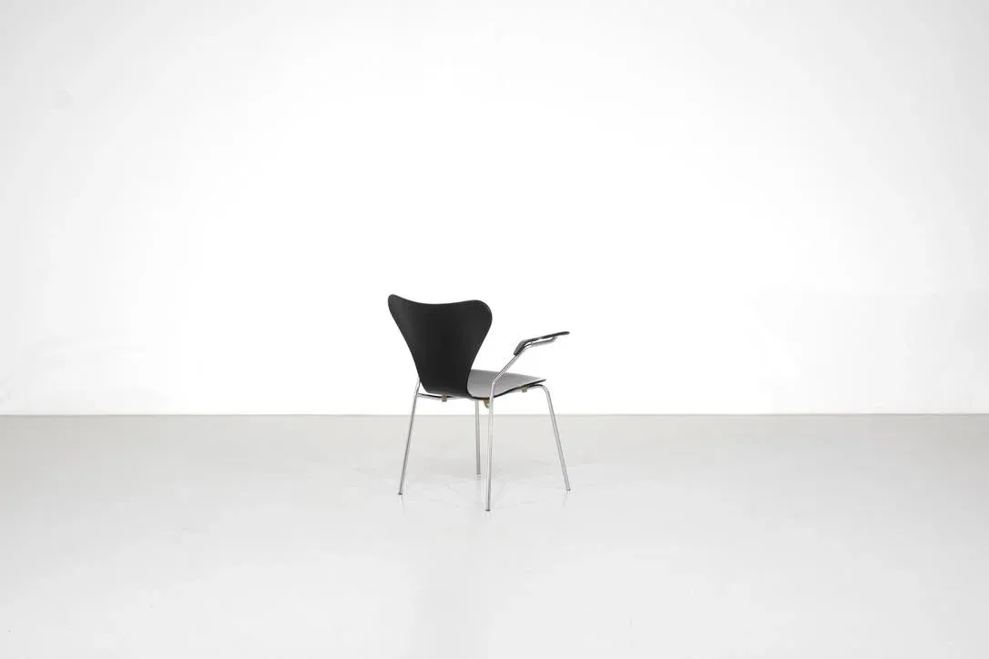 Model 3207 Chair by Arne Jacobsen for Fritz Hansen, Denmark, 1973