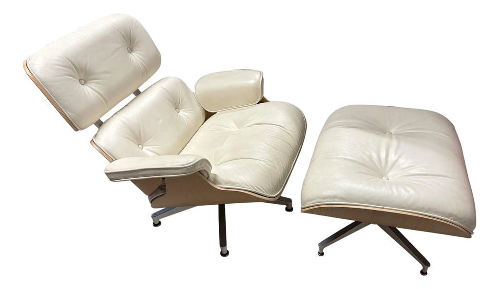 Eames White leather white Ash Lounge chair by Herman Miller 2014 Clean