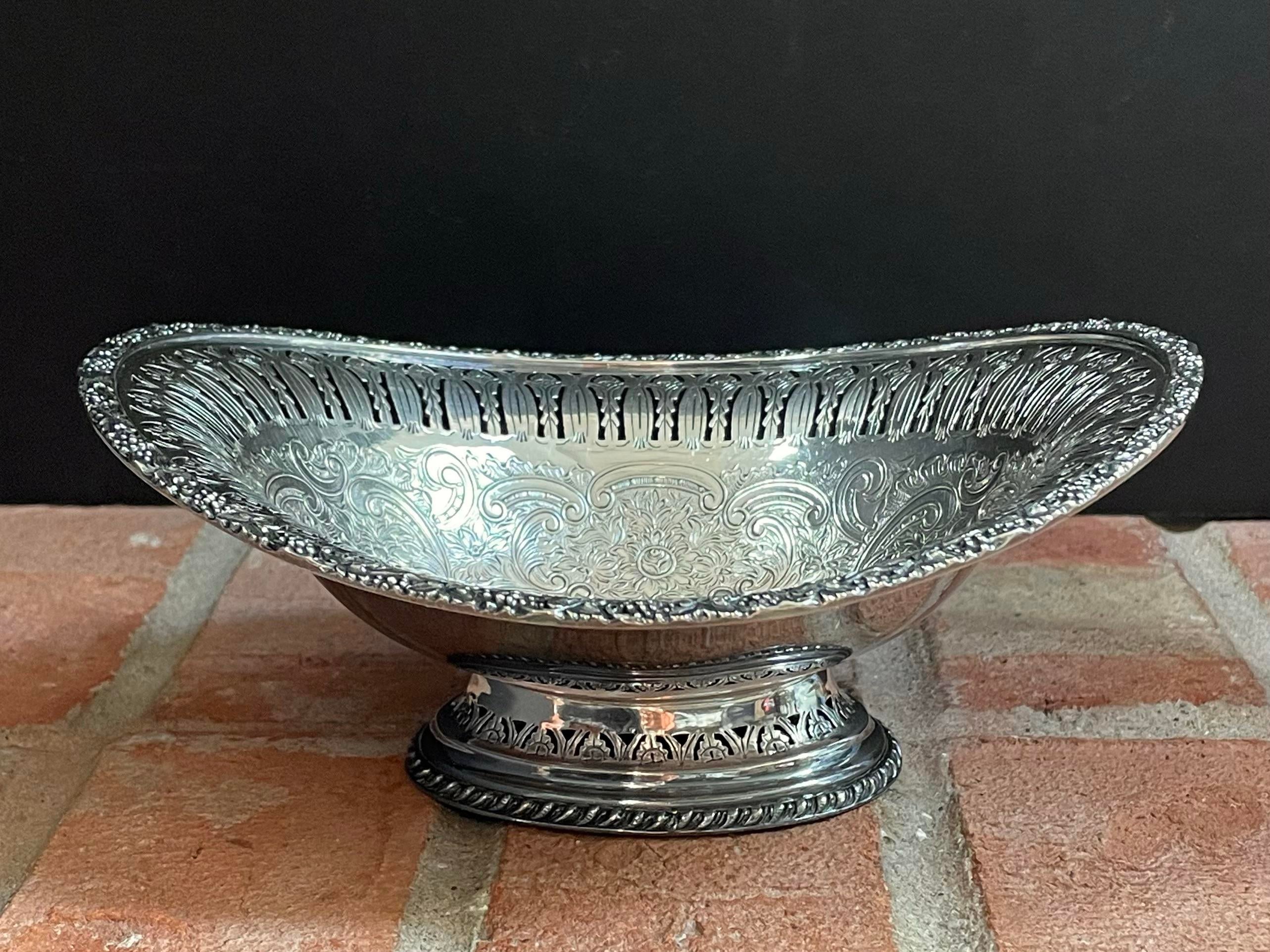 Vintage Barker-Ellis English Silver Plate Pierced & Engraved Oval