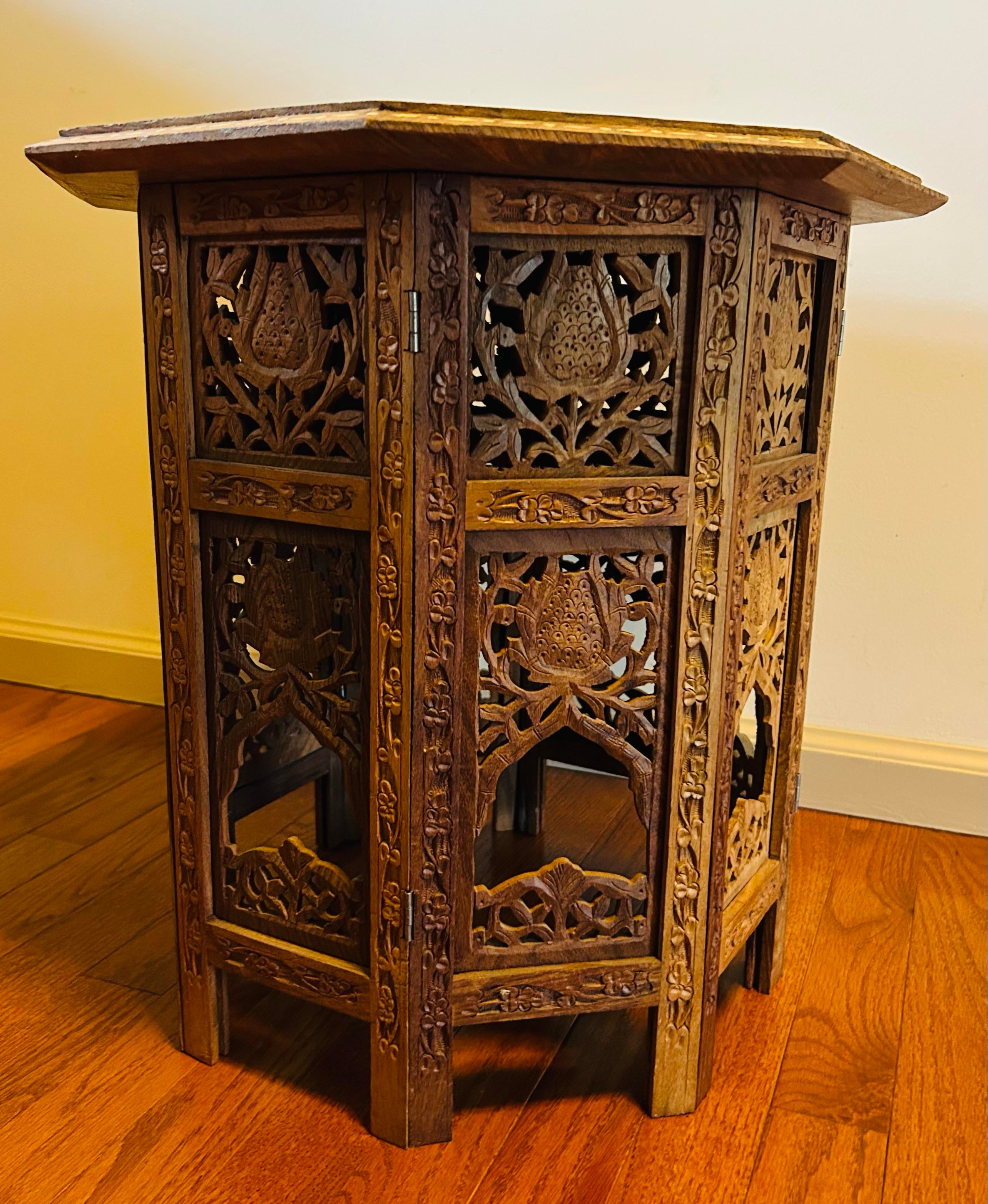 ヴィンテージ　MOROCCAN side table Moroccan Hexagonal Side Table with Bone Inlay & Brass Nail