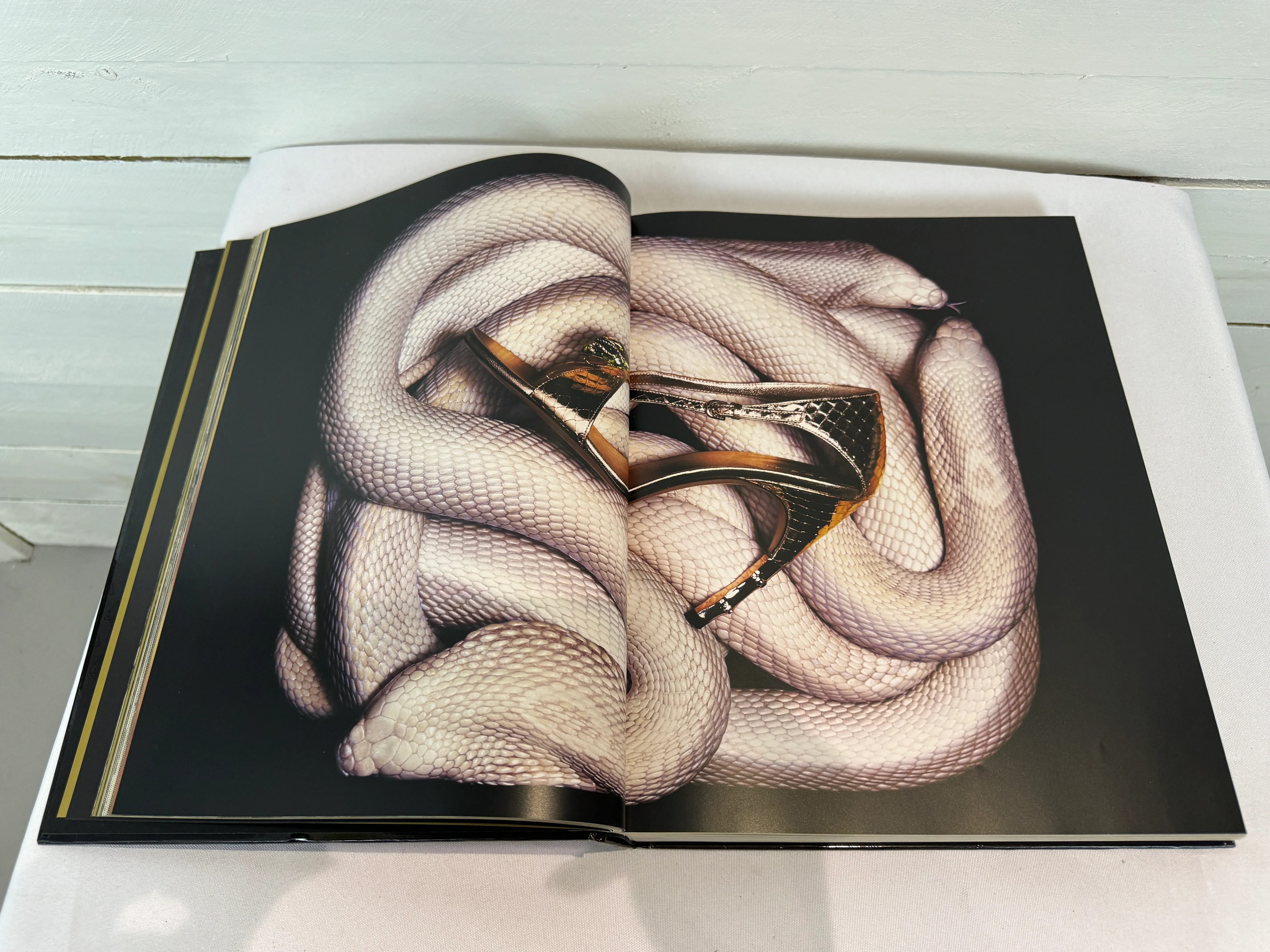 出産祝いなども豊富 Book Edition Limited Gucci, of Years 85 Gucci by Gucci of アート・デザイン・音楽