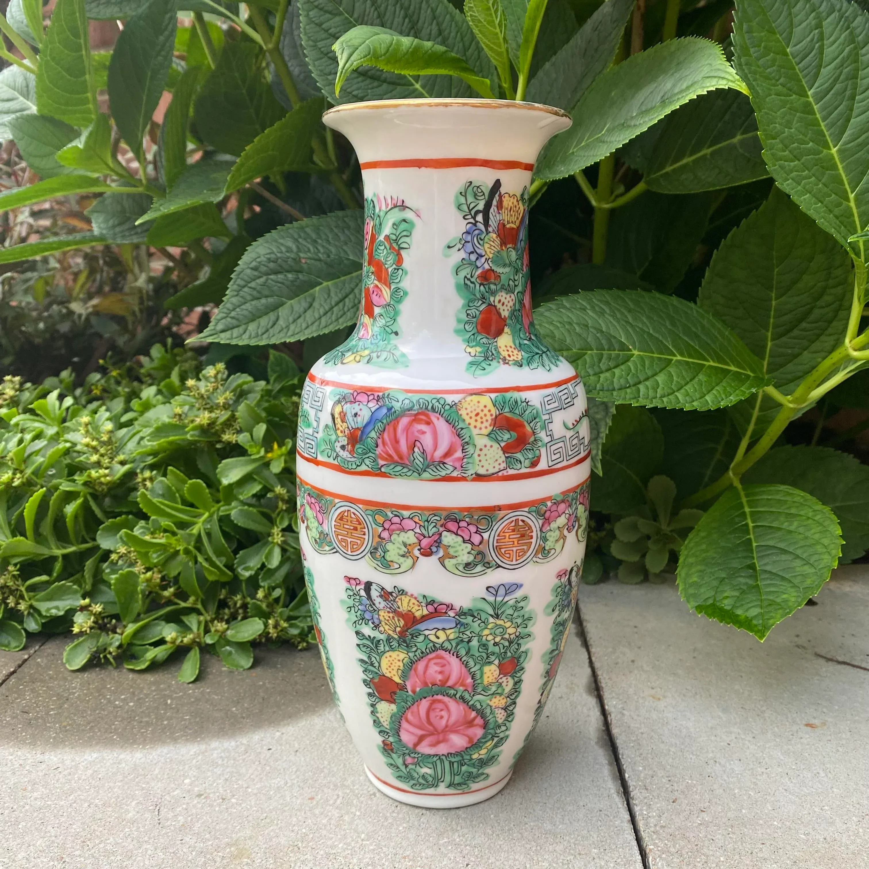 1980s Japanese Famille Rose Medallion Porcelain Vase - 10.25
