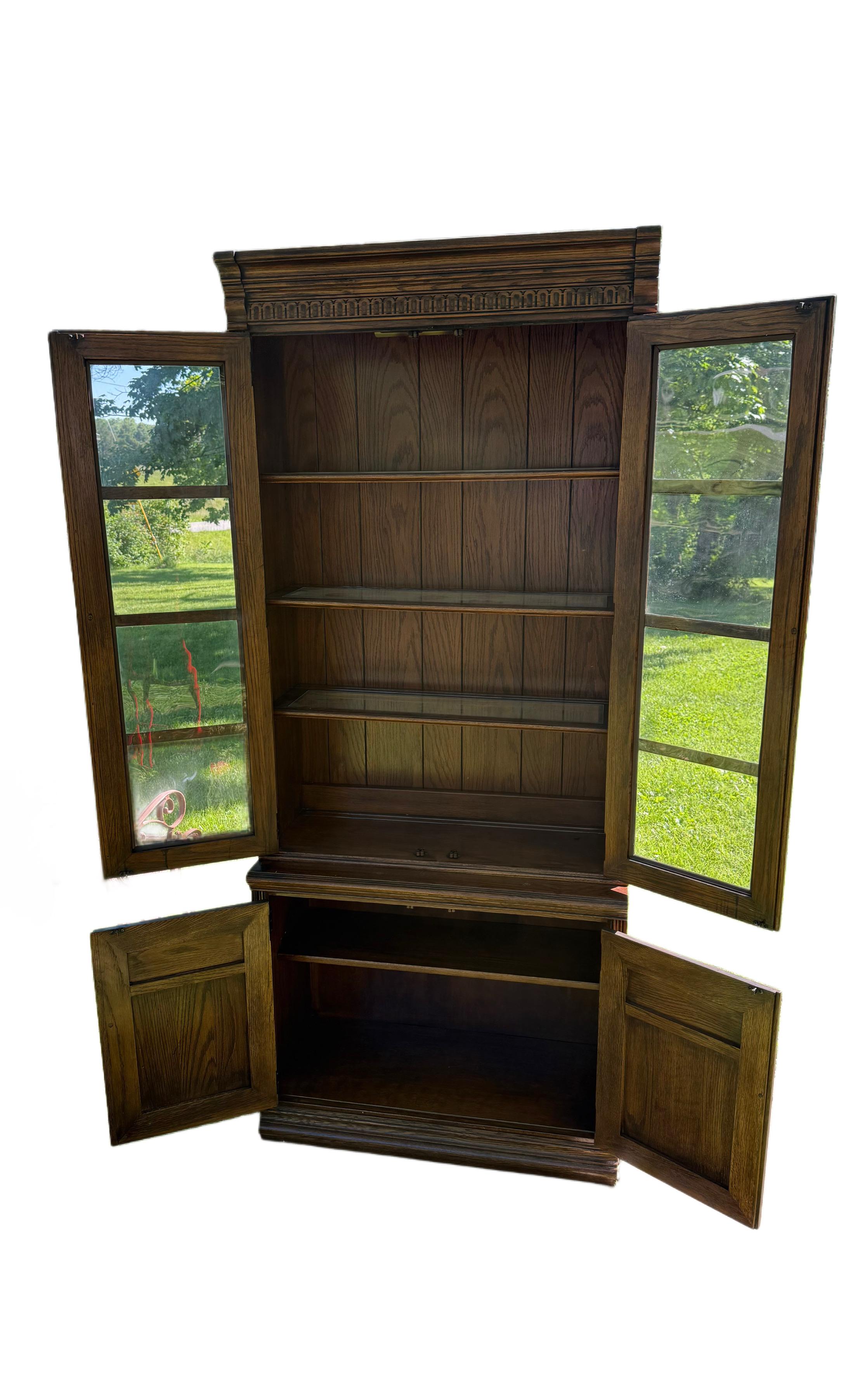 ETHAN ALLEN　アンティーク　クラシック　キャビネット　ビンテージ Ethan Allen British Classics Cherry Two Door Display Cabinet