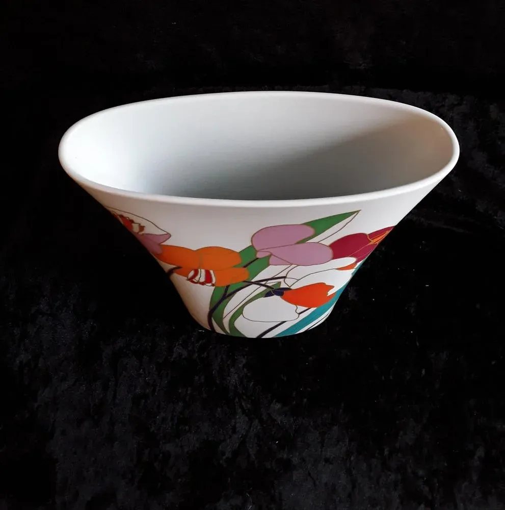 Vintage German Op-Art Vase in White Porcelain by Wolf Bauer for