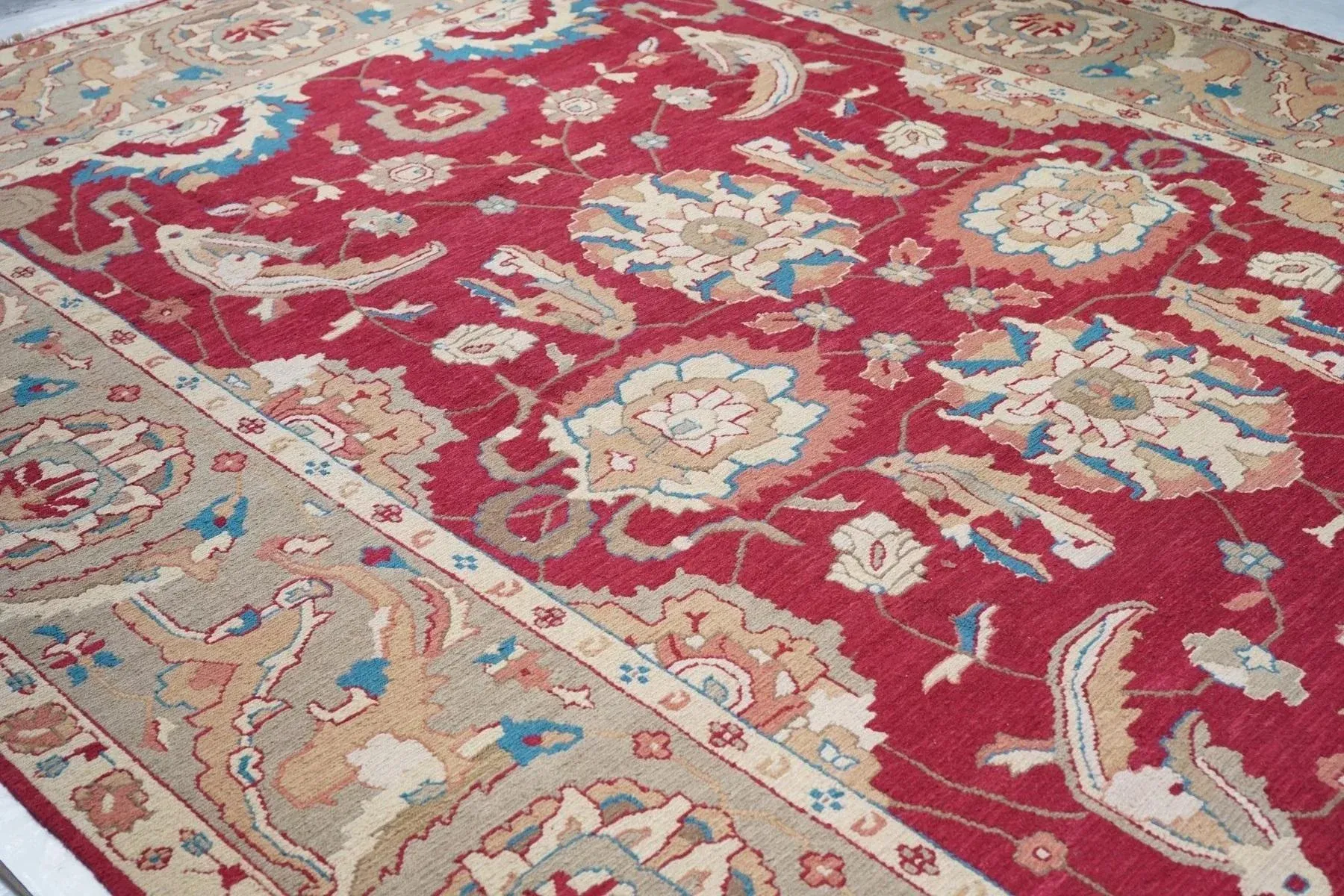 Sumak Rug 10\' X 14\'