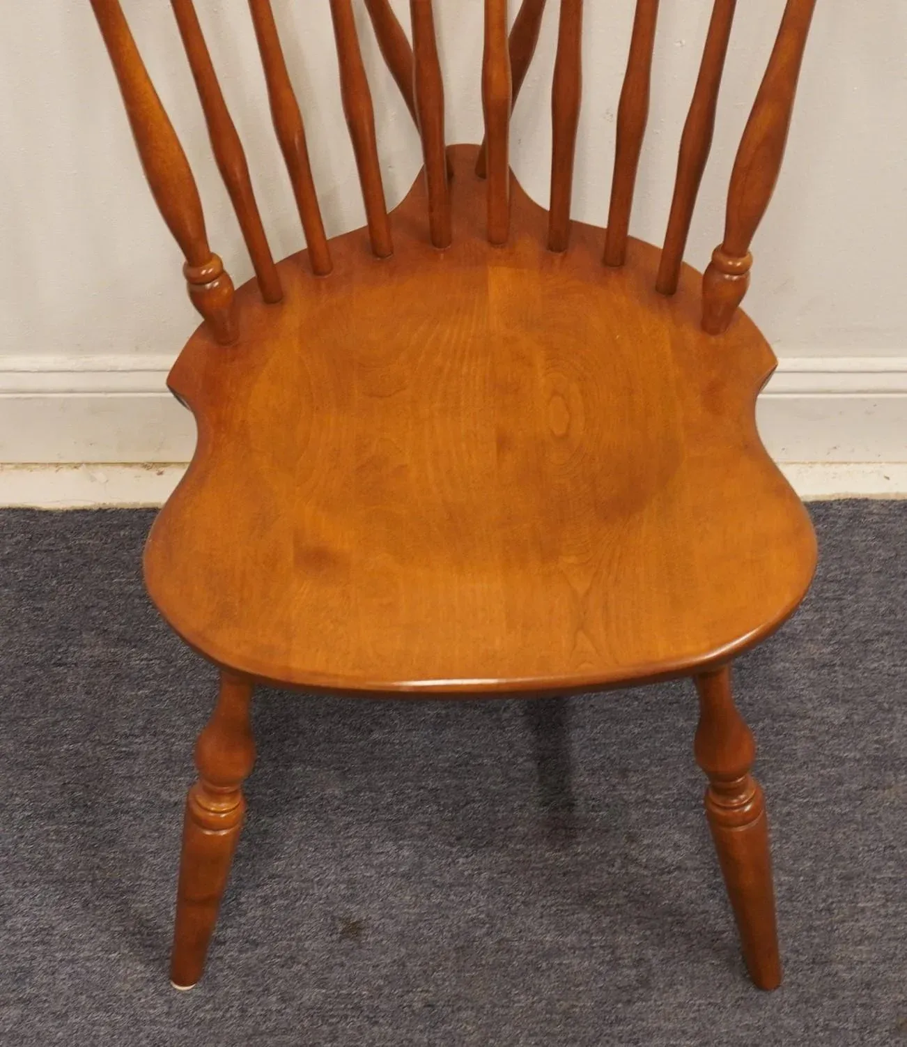 Ethan Allen Heirloom Nutmeg Maple Fiddleback Windsor Dining Side