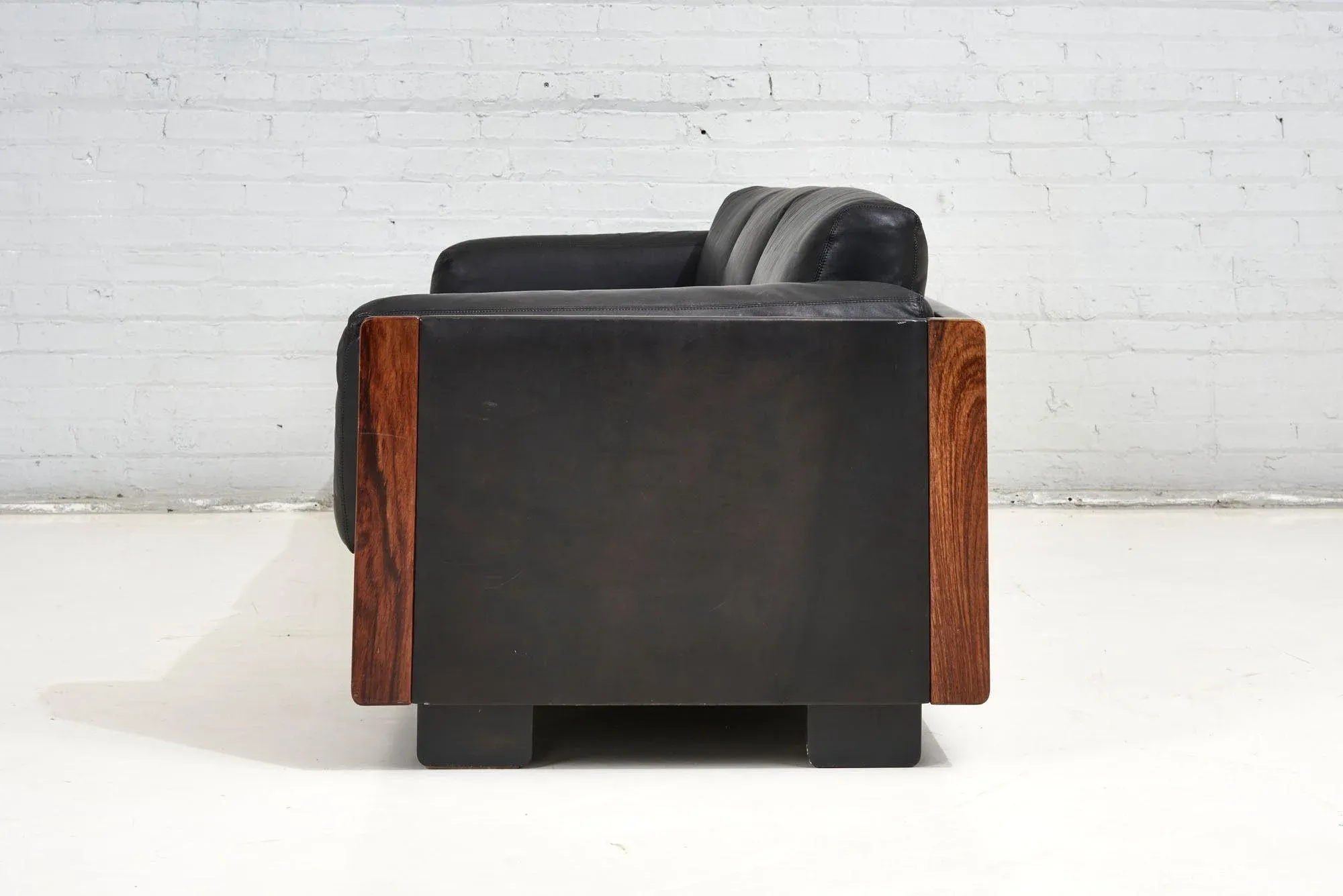 Black Leather/Rosewood “920 Sofa”, Afra & Tobia Scarpa for Cassina