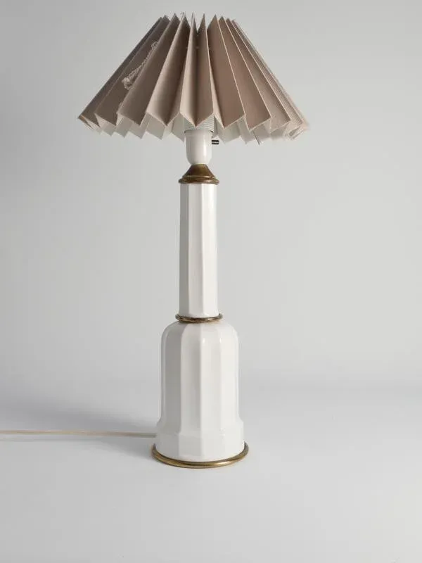 Mid-19th Century White Opaline Glass & Brass Heiberg Table Lamp, Denmark