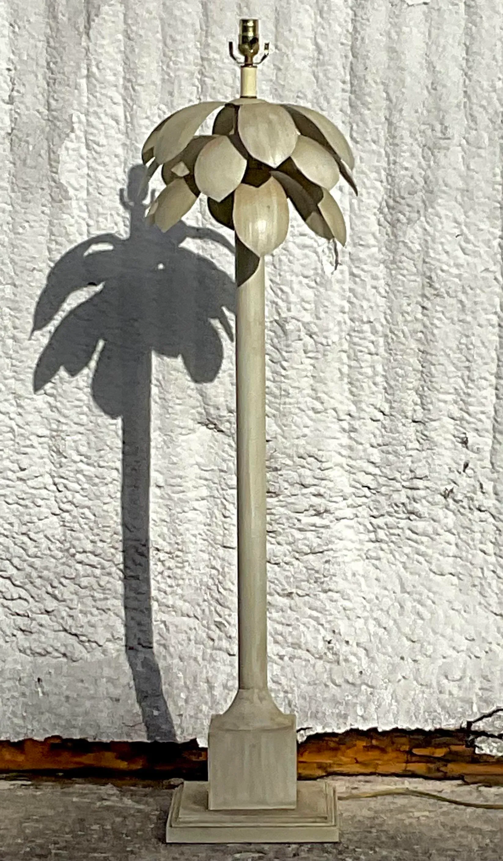 Outdoor metal palm tree 2025 floor lamp