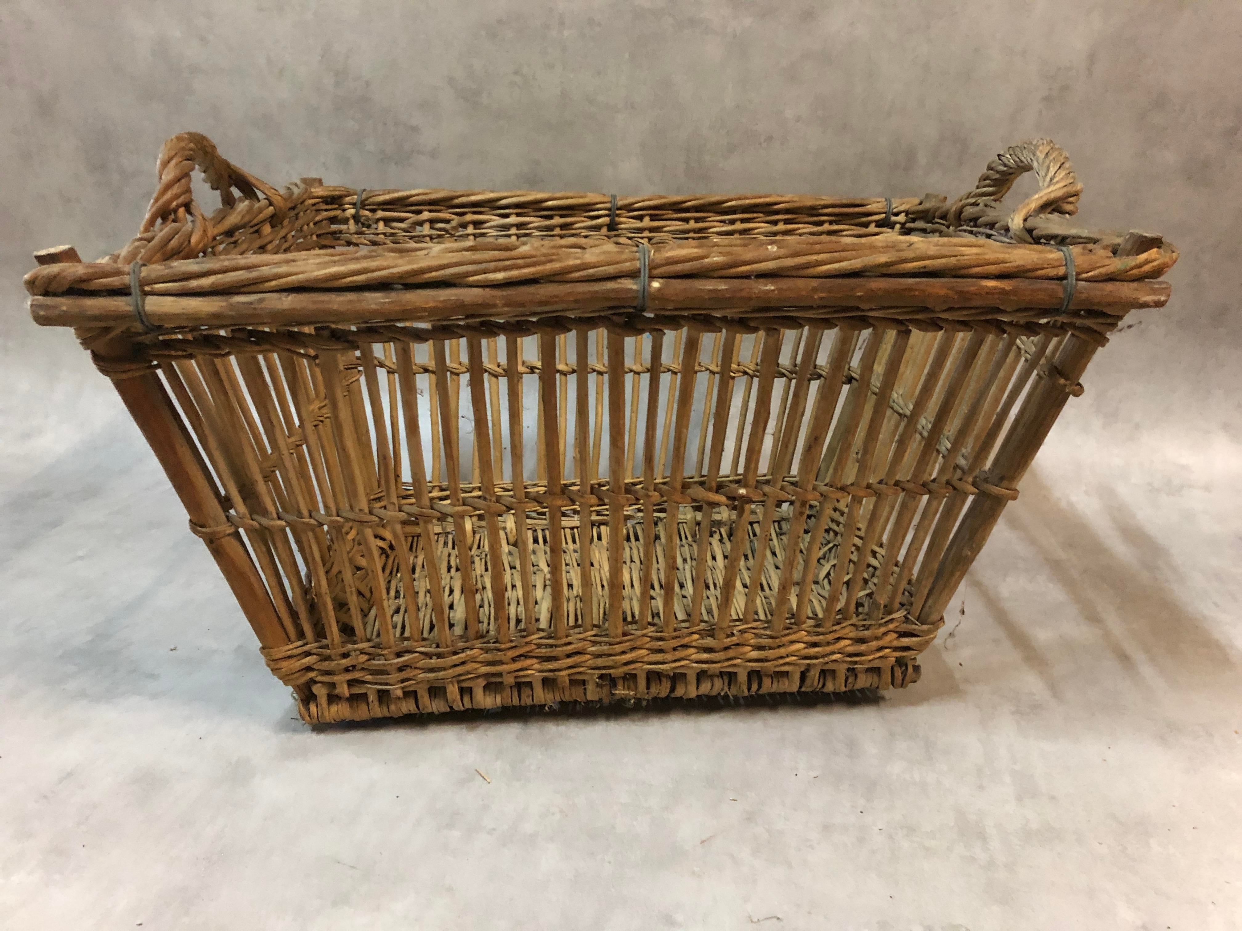洋書 Antique Baskets and Basketry: A Collecto Identify & Value Your Antique Baskets • Adirondack Girl @ Heart