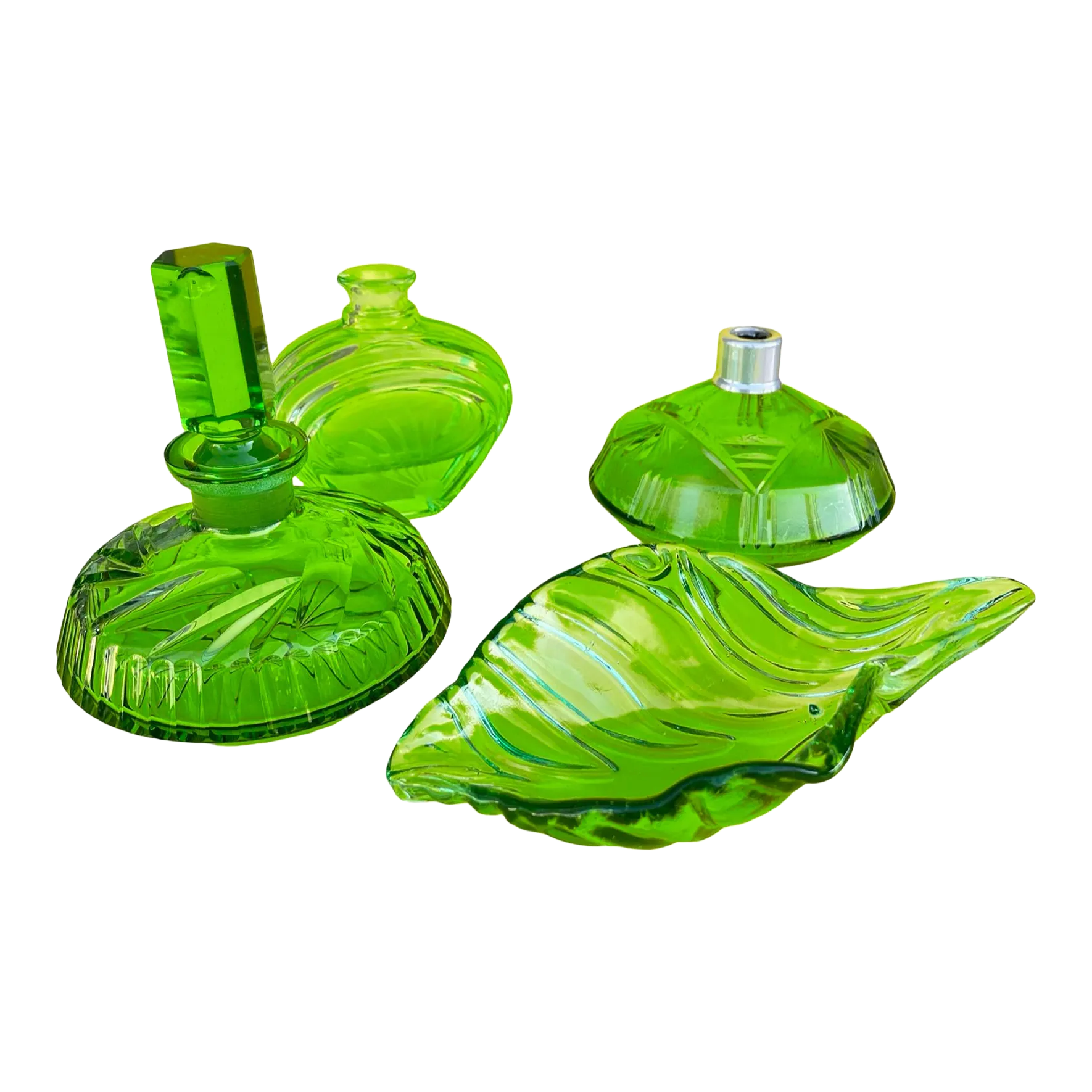 bathroom-toilet-set-with-floral-pattern-art-deco-germany-1930s