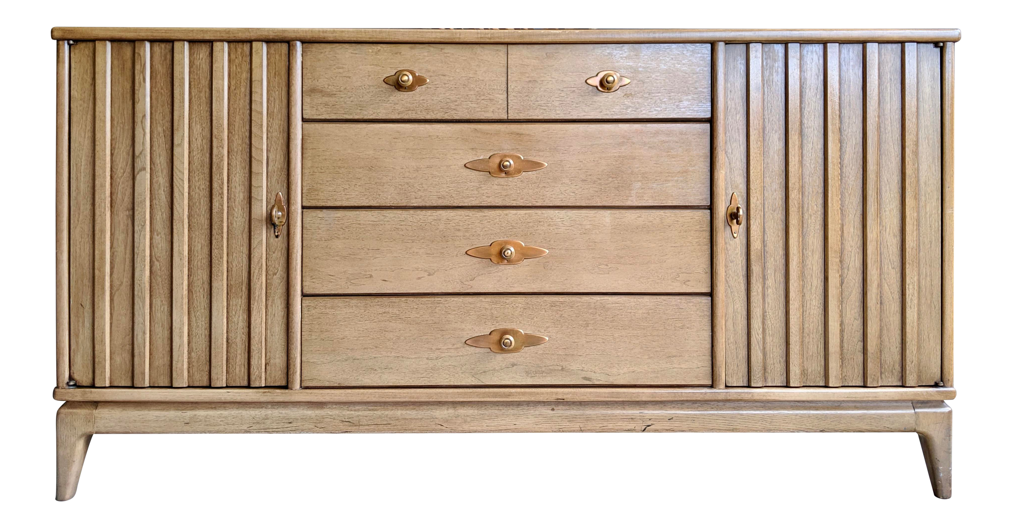 Broyhill premier credenza deals