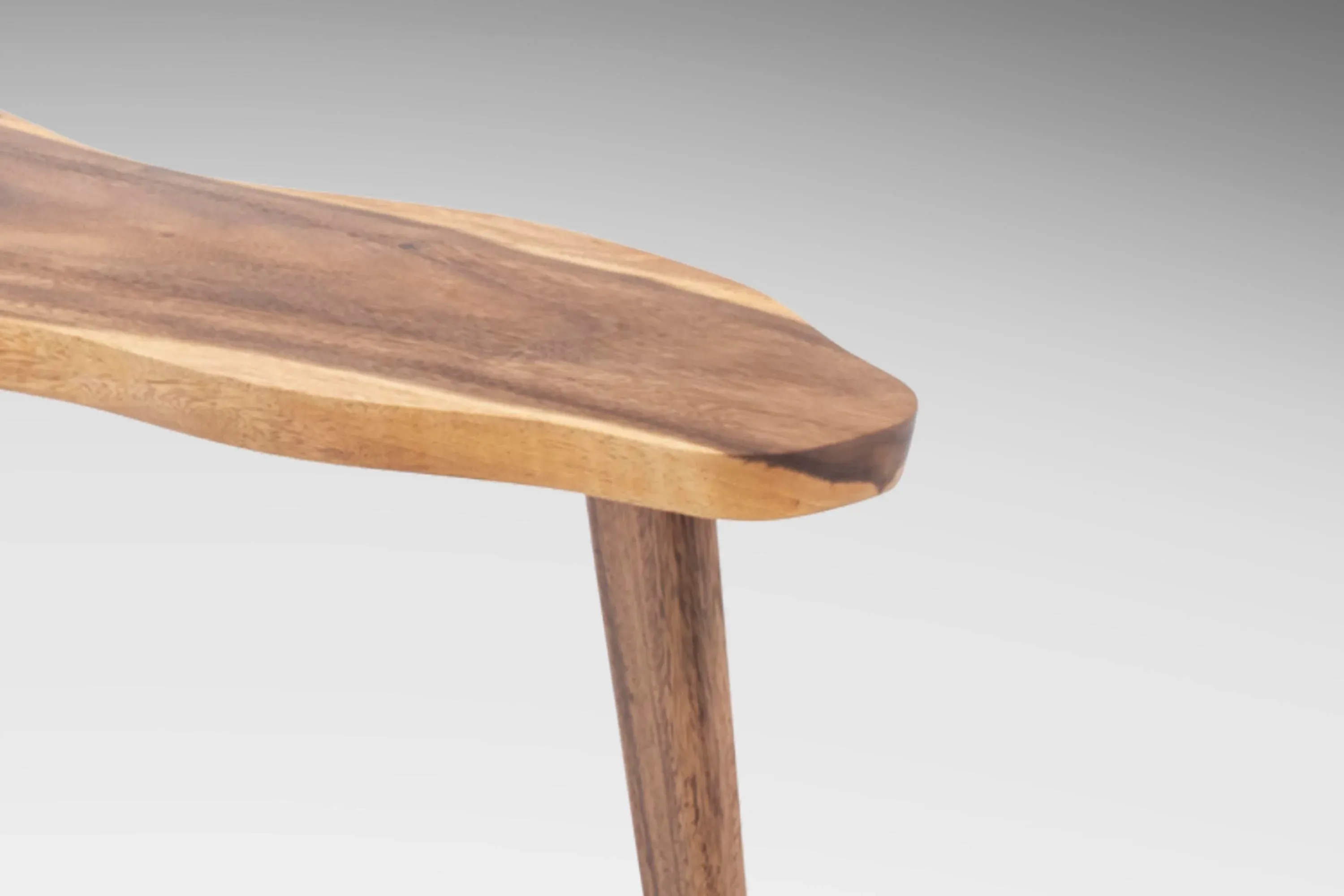 Circa 1960s Mid-Century Modern Monkey Pod Wood Slab Coffee/End