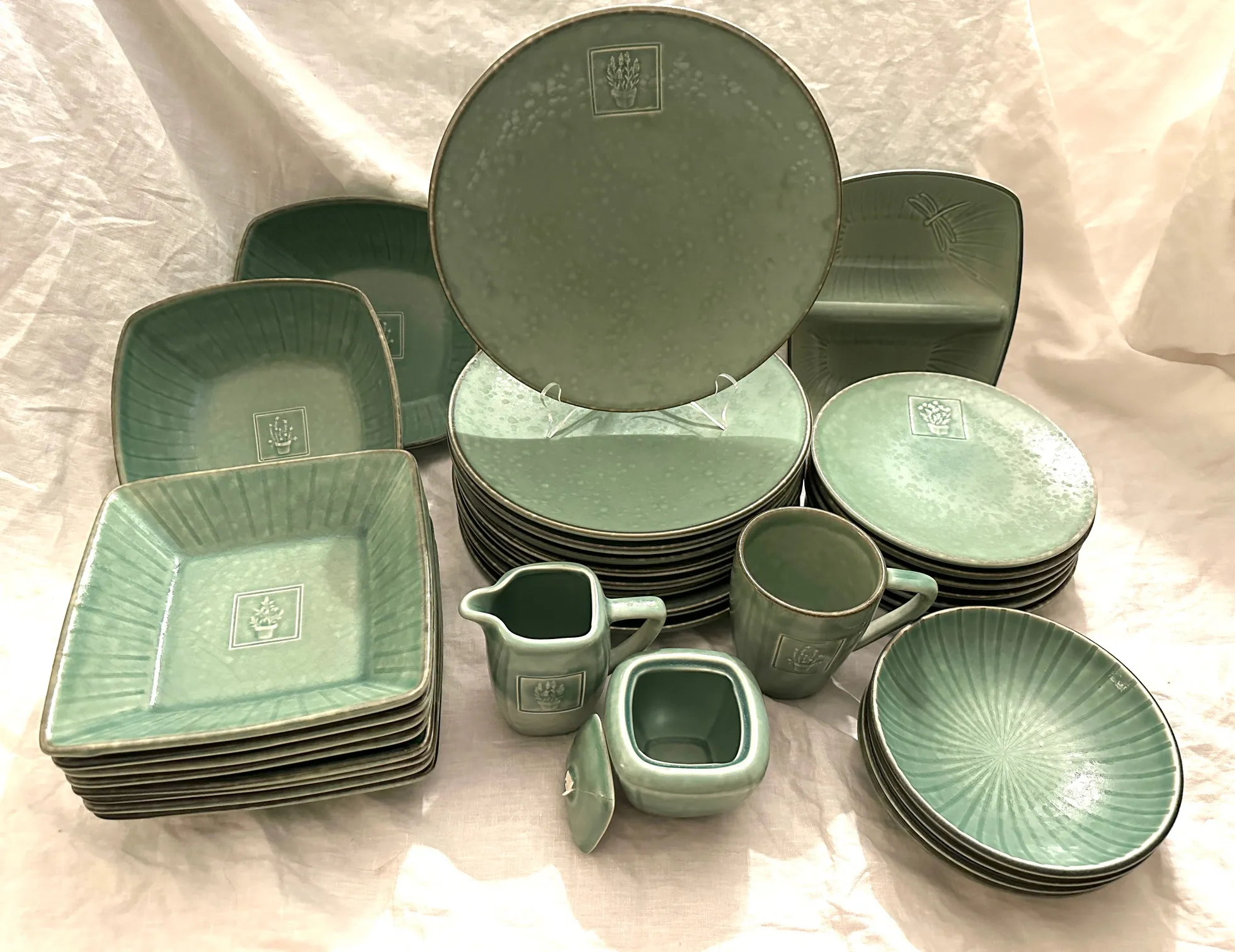 Vintage Pfaltzgraff Naturewood Serenity Green Stoneware Set of 34 Chairish