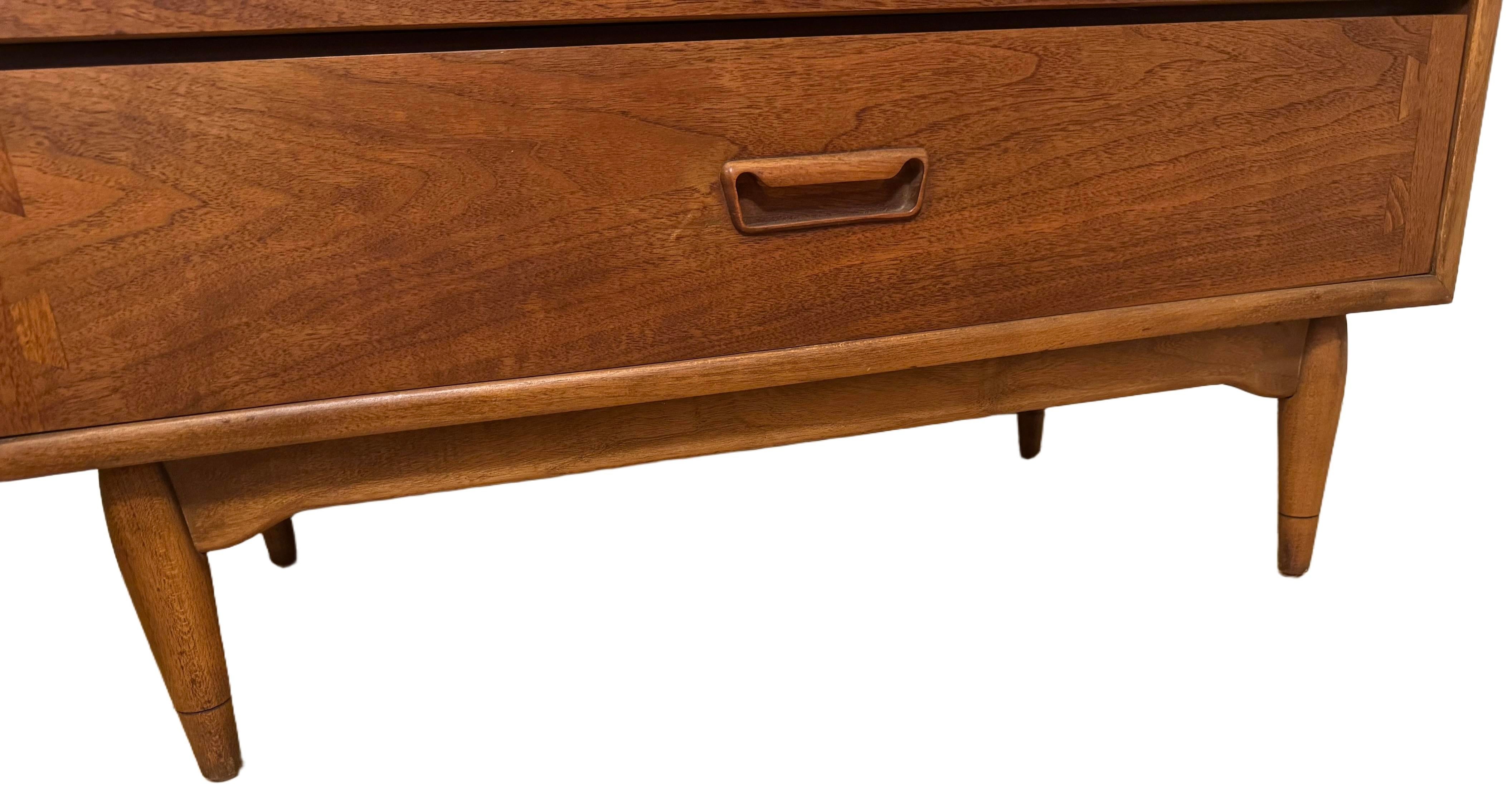 Lane Acclaim Mid-Century Walnut Highboy Dresser – 1960s