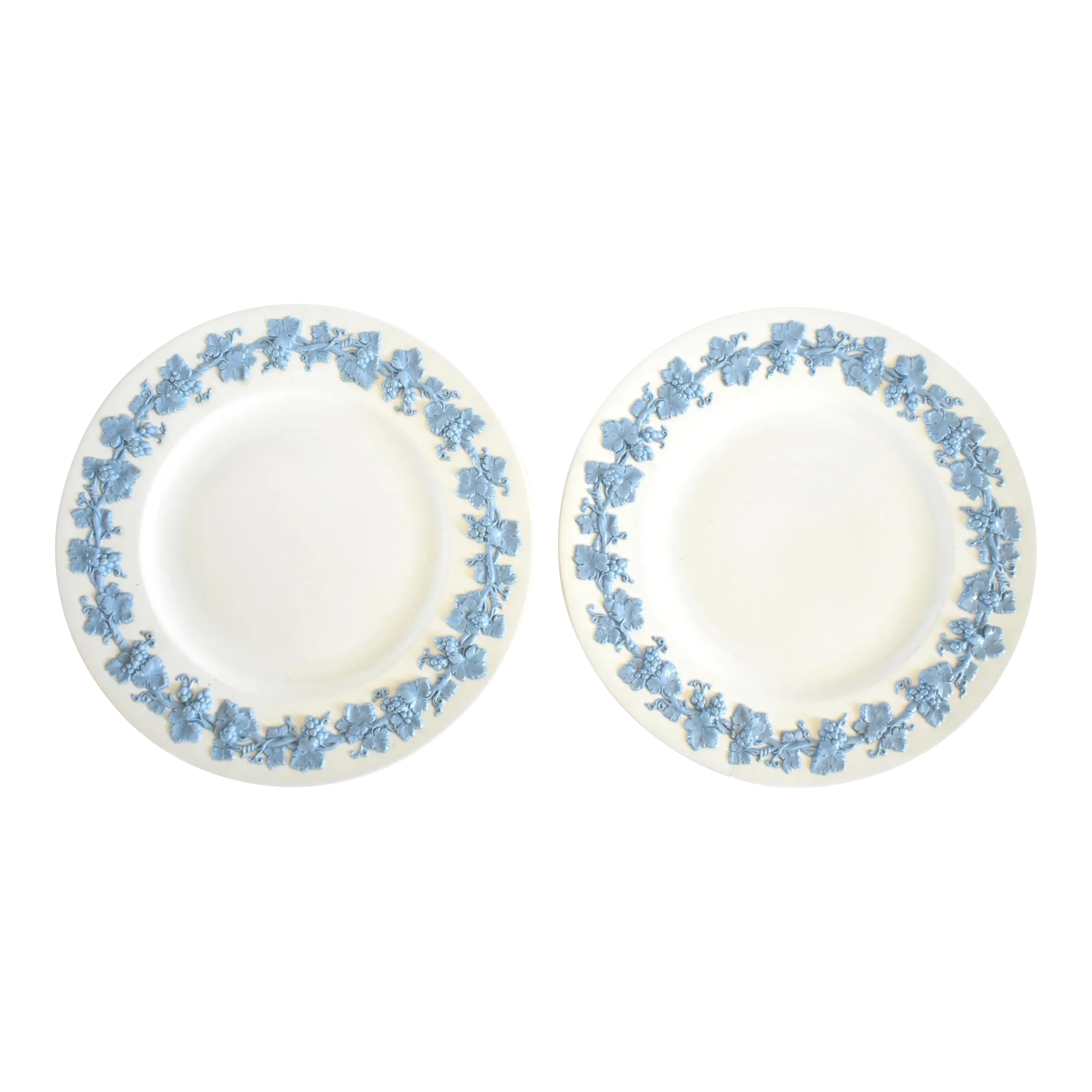 Mid 20th Century Wedgwood Queensware Dinner Plates a Pair Chairish