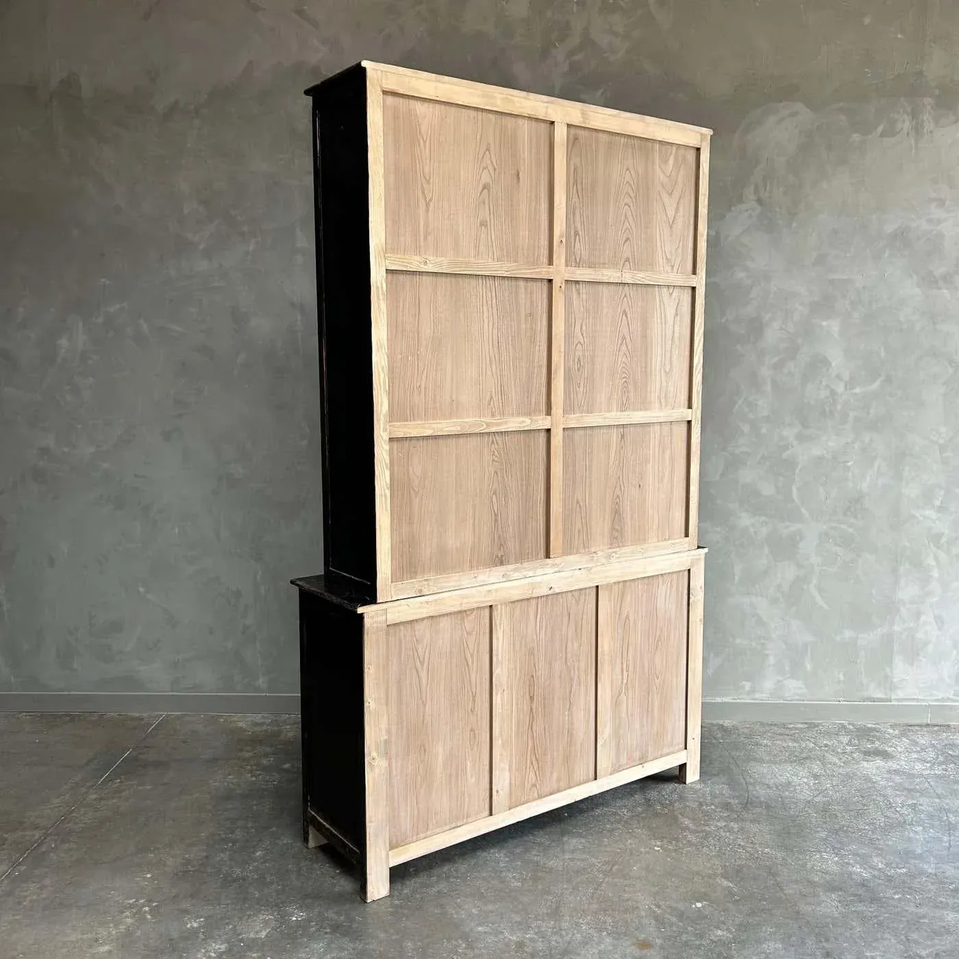 Rustic Style Reclaimed Wood Hutch in Distressed Black Finish