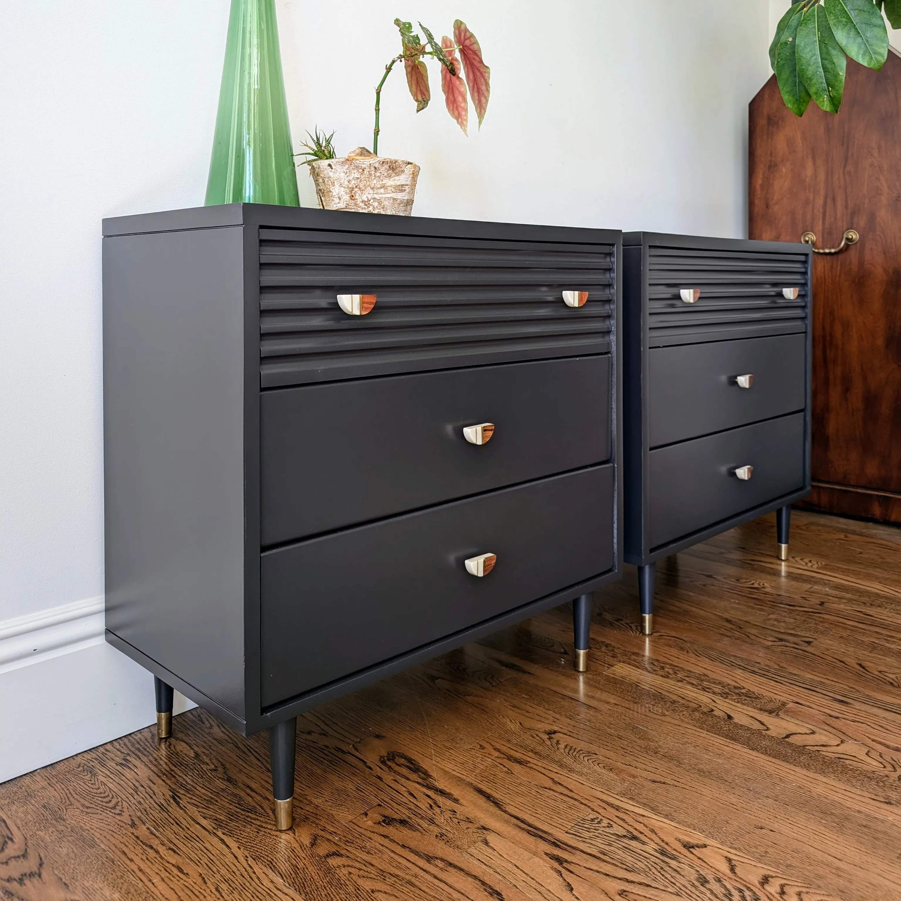 black mid century dresser Mid-Century Fluted 3-Drawer Dressers Oak (Set of 2) allowing you to create a custom HOUROM Black Dresser for Bedroom,51