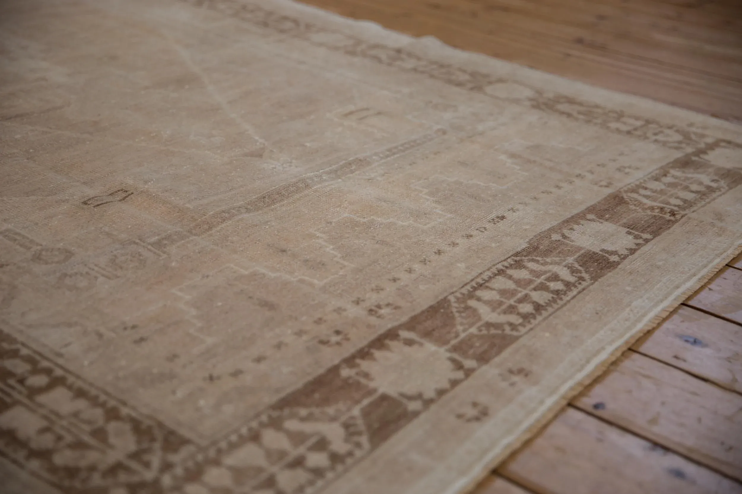 Vintage Distressed Oushak Rug - 4\'11\