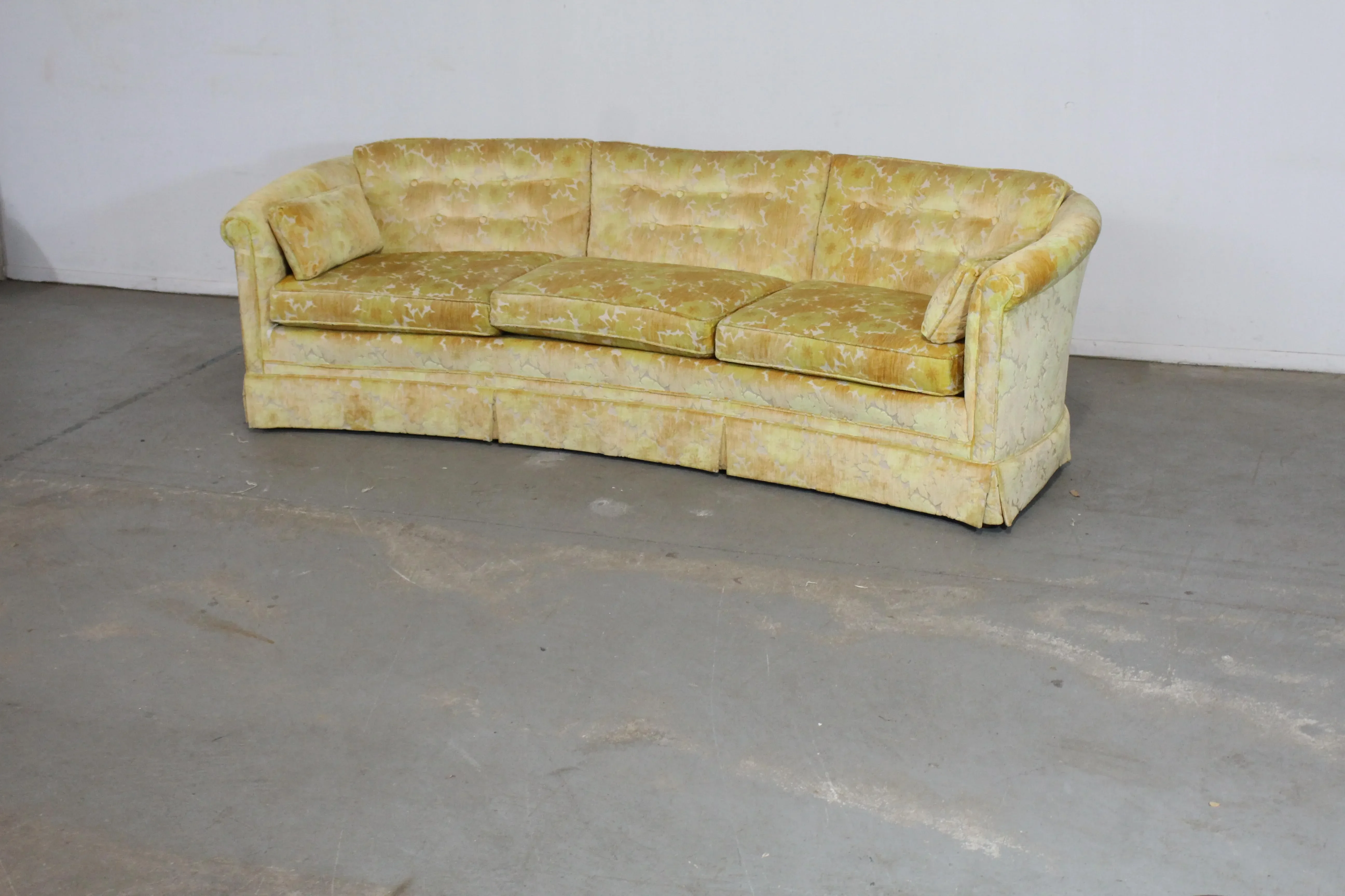 Mid-Century Modern Velvet Concave Front 92\