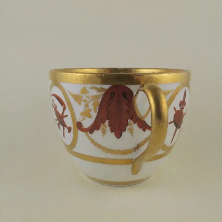 1800s English Gerogian Coalport Bute Shape Tea Cup Decorated with  Neoclassical Silhouette