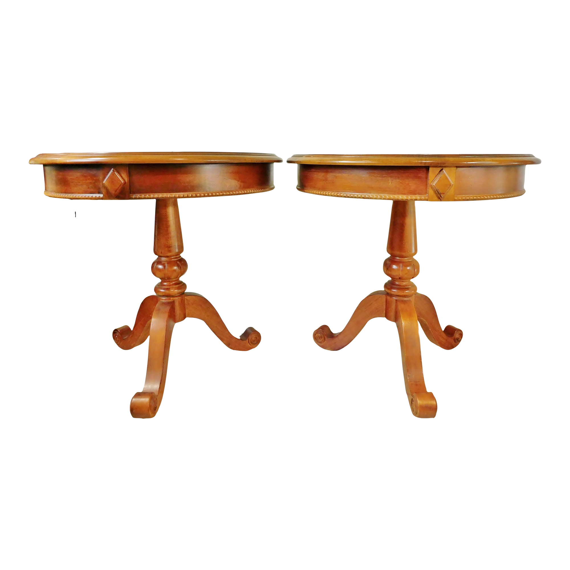 Vintage Hammary Furntiure American Heritage Solid Oak Wood Round Lamp