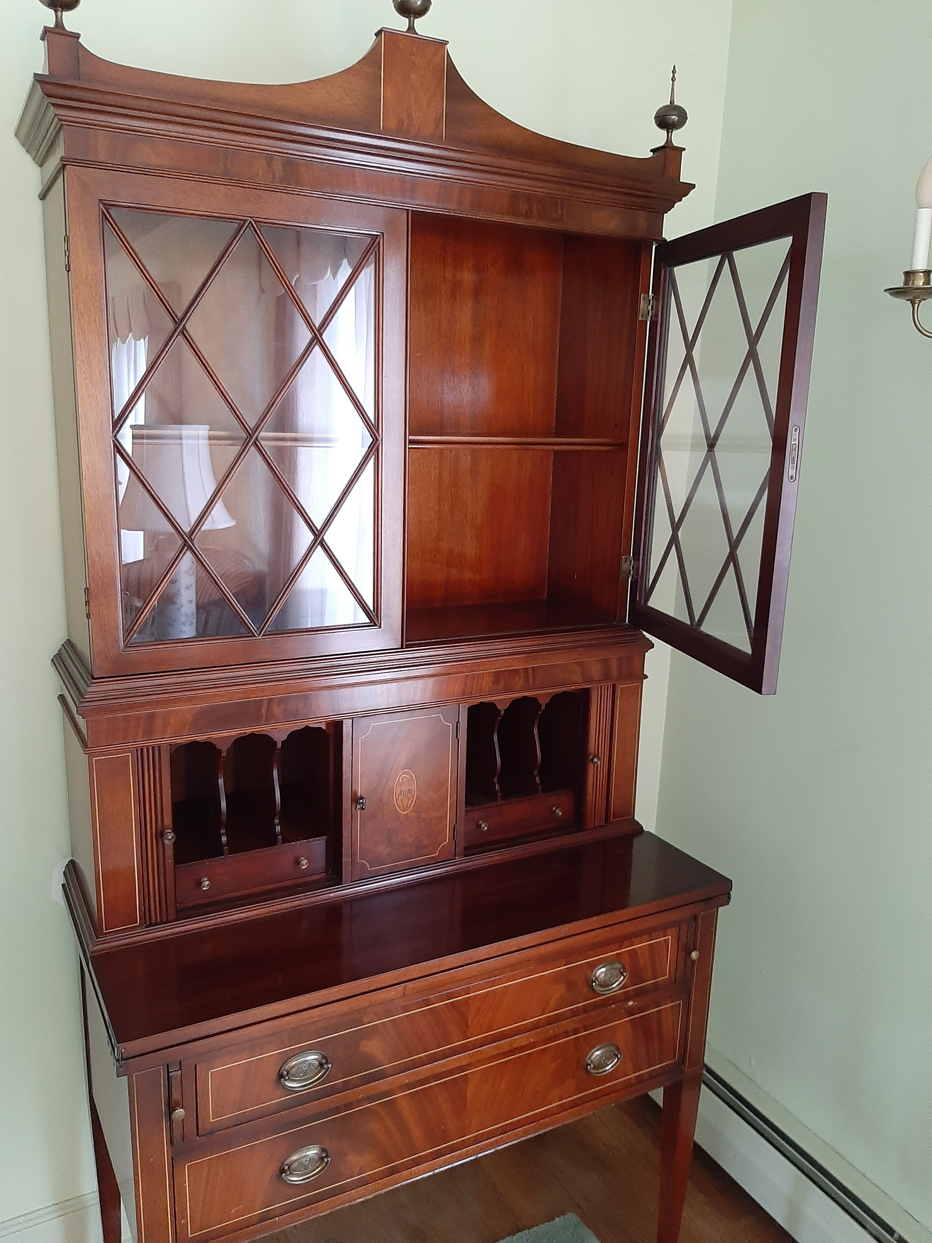 1940s Hepplewhite Mahogany Secretary Desk Hutch With Display
