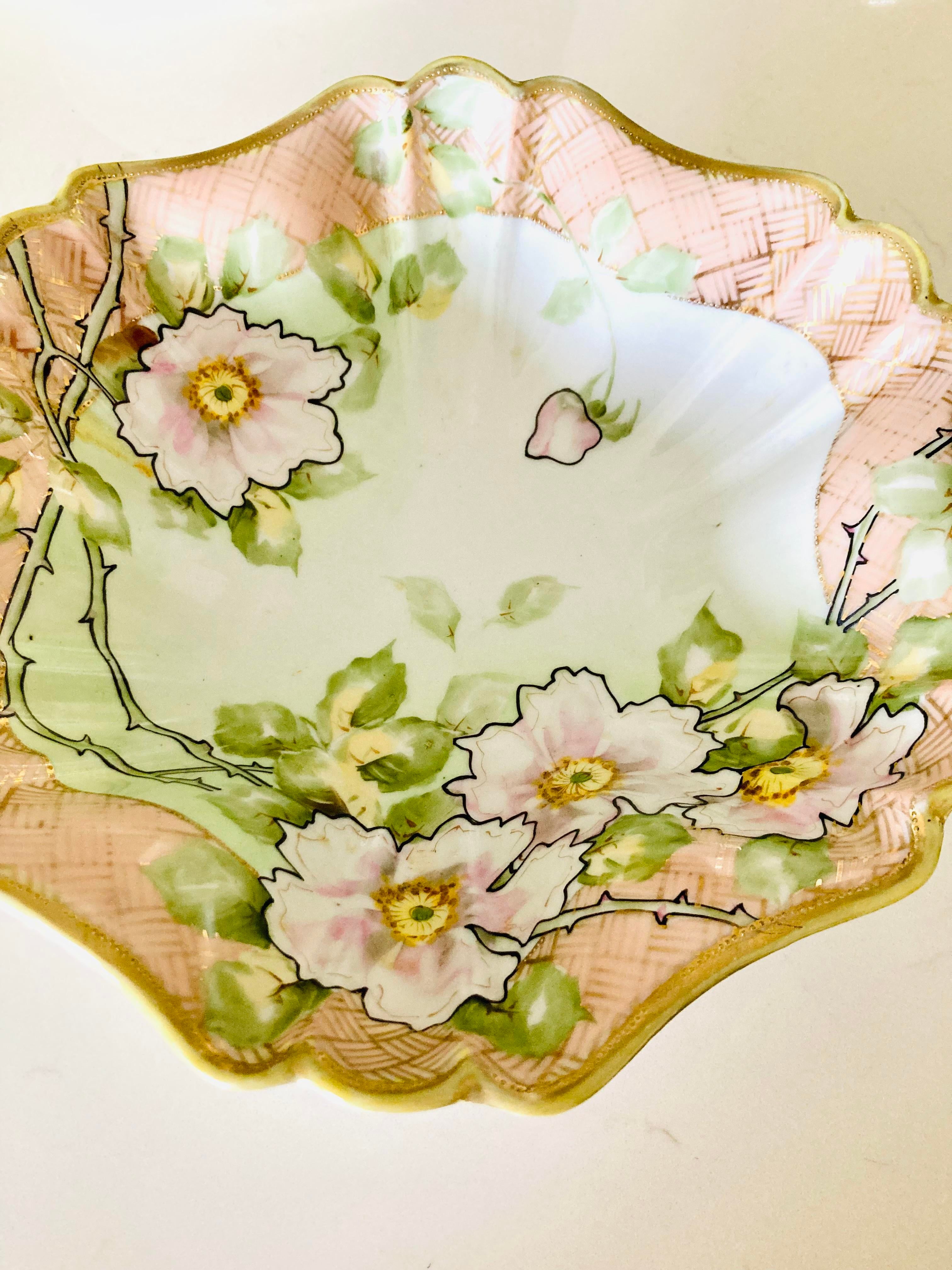 NIPPON Hand Painted 飾り皿 薔薇柄 金彩 プレート Antique Hand Painted Nippon Hand Painted Dish Wild Roses and Gold