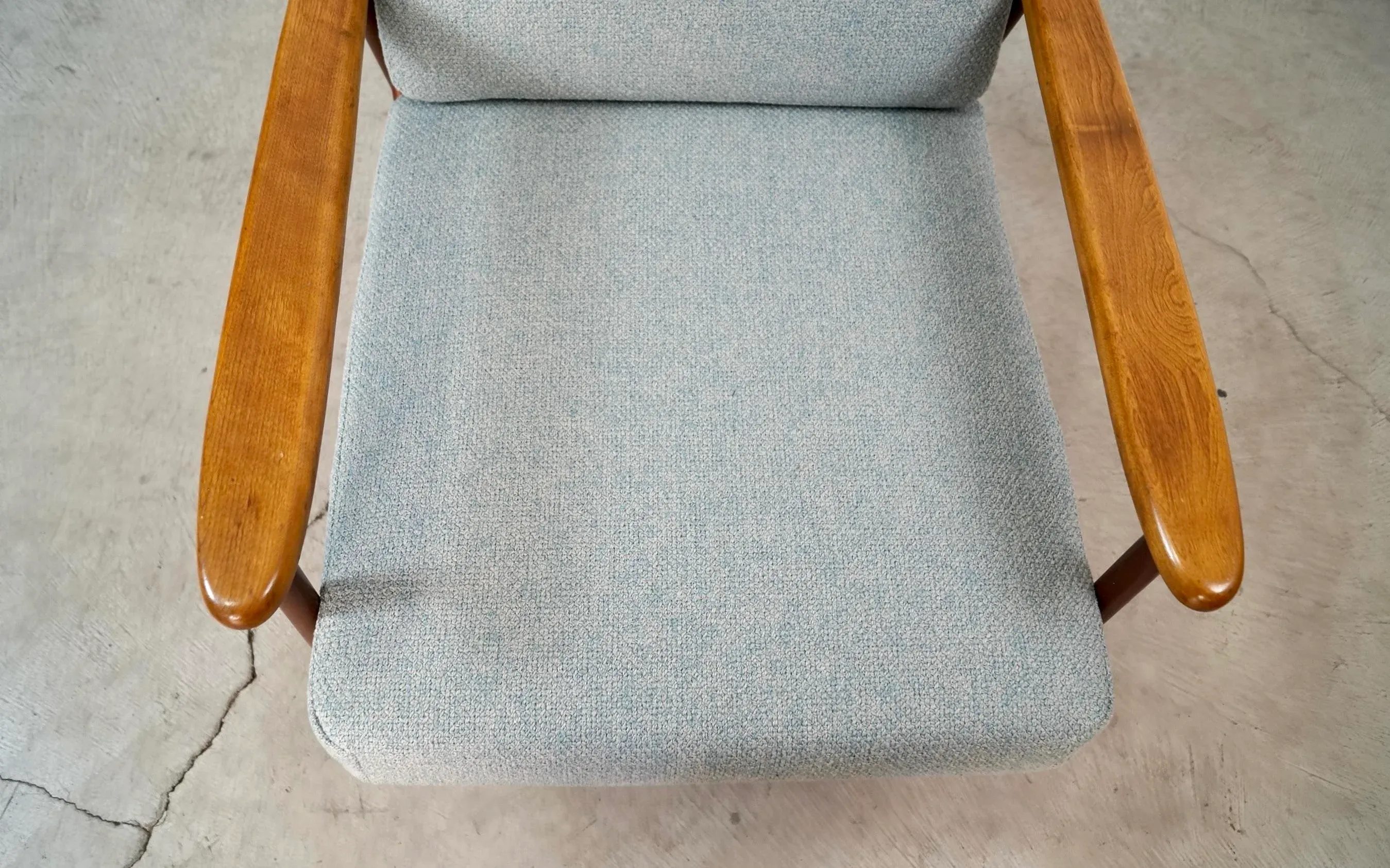 Vintage 10” Chinoiserie Tobacco Leaf Bowl1950’s Mid-Century Modern Baumritter Metal & Wood Lounge Chair