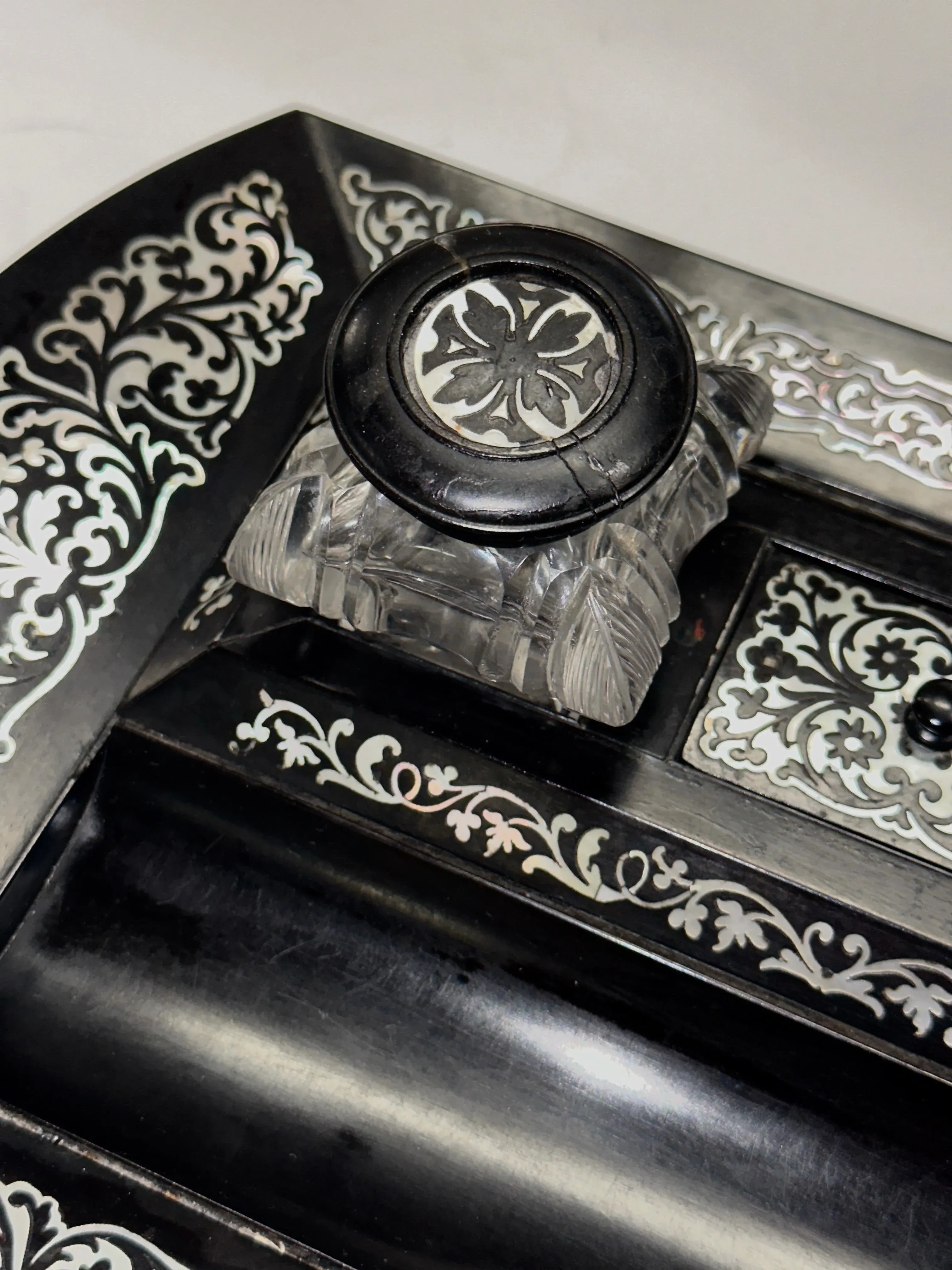 Victorian Mother of Pearl Inlaid Inkwell