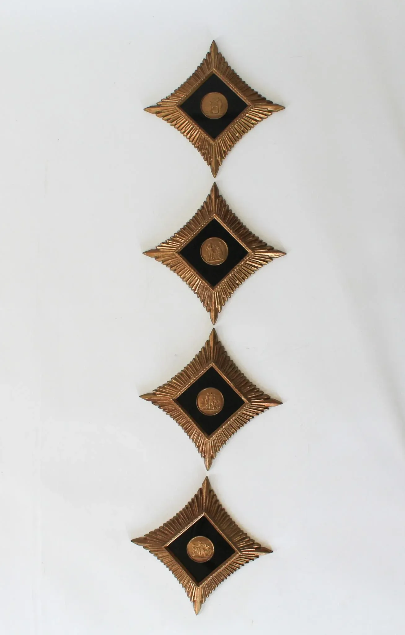 Cat bed - whiteVintage Black & Gold Neoclassical Style Wall Hangings by Turner Mfg. Co. S/4