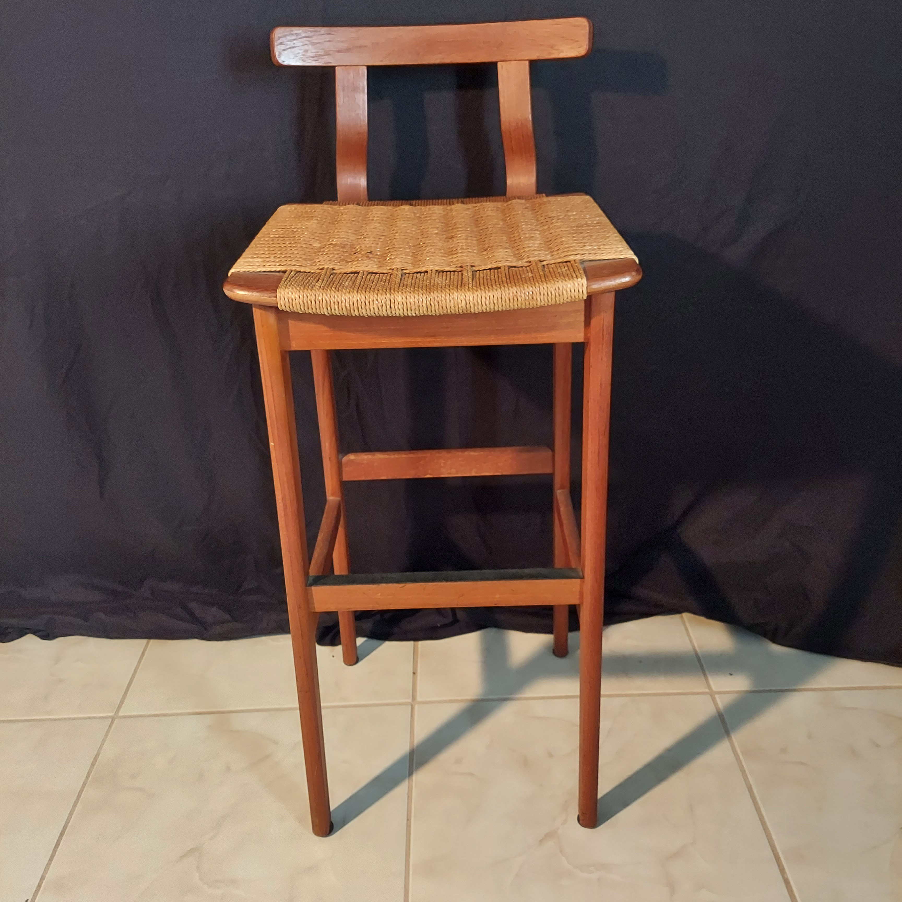 スツール Denmark Vintage Teak Stool Vintage Danish Teak Stool, 1960s for sale at Pamono