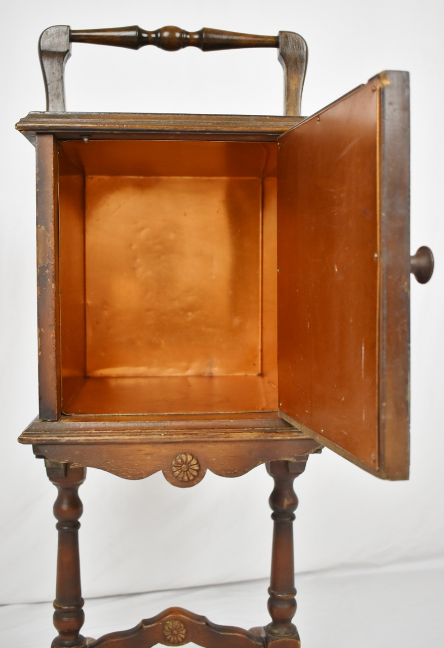 Antique Cigar Humidor Copper Lined Matttroy