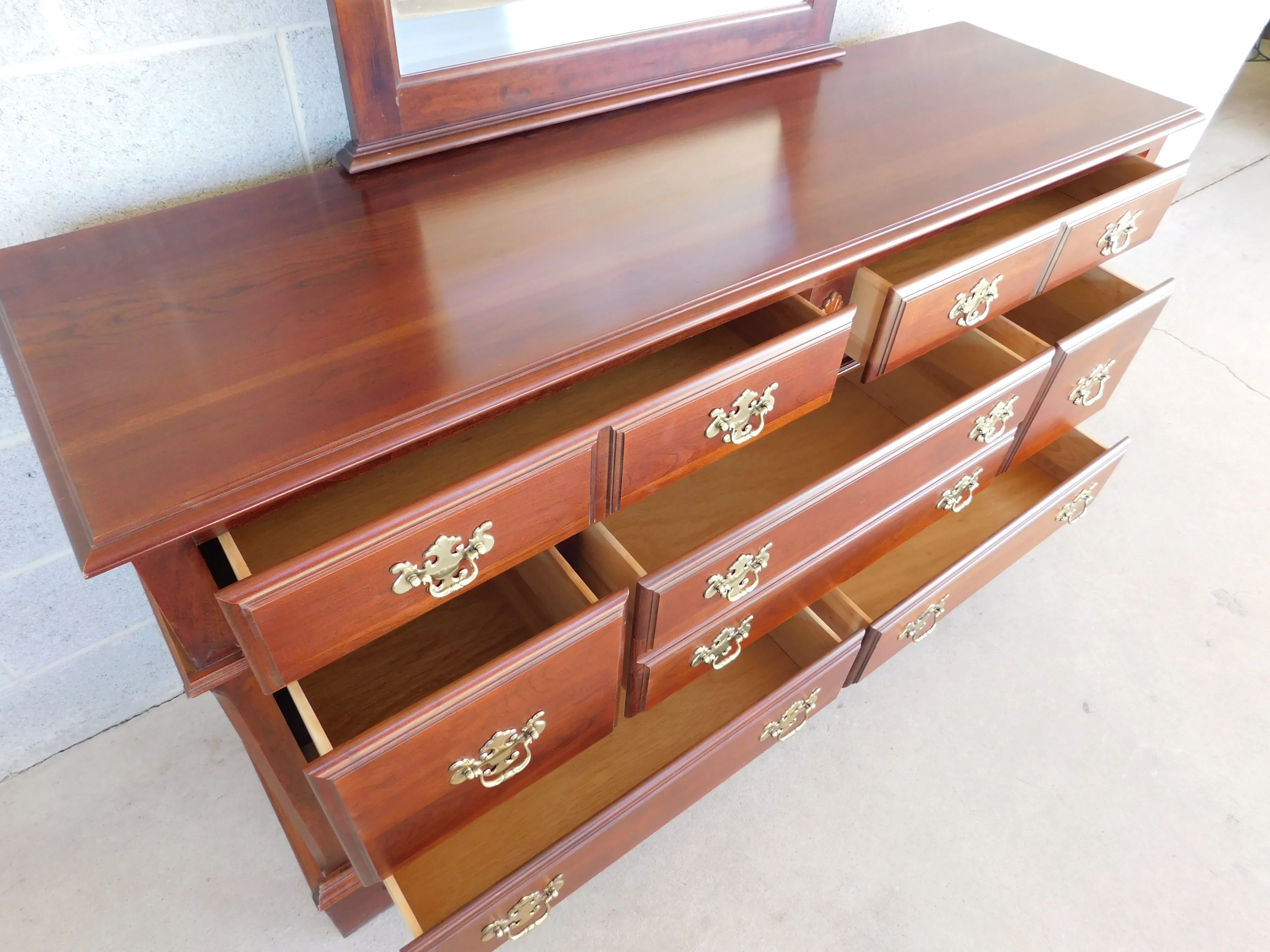 PENNSYLVANIA HOUSE　アンティークチェスト　ブラウン Pennsylvania House Medallion Collection Georgian Chippendale Style