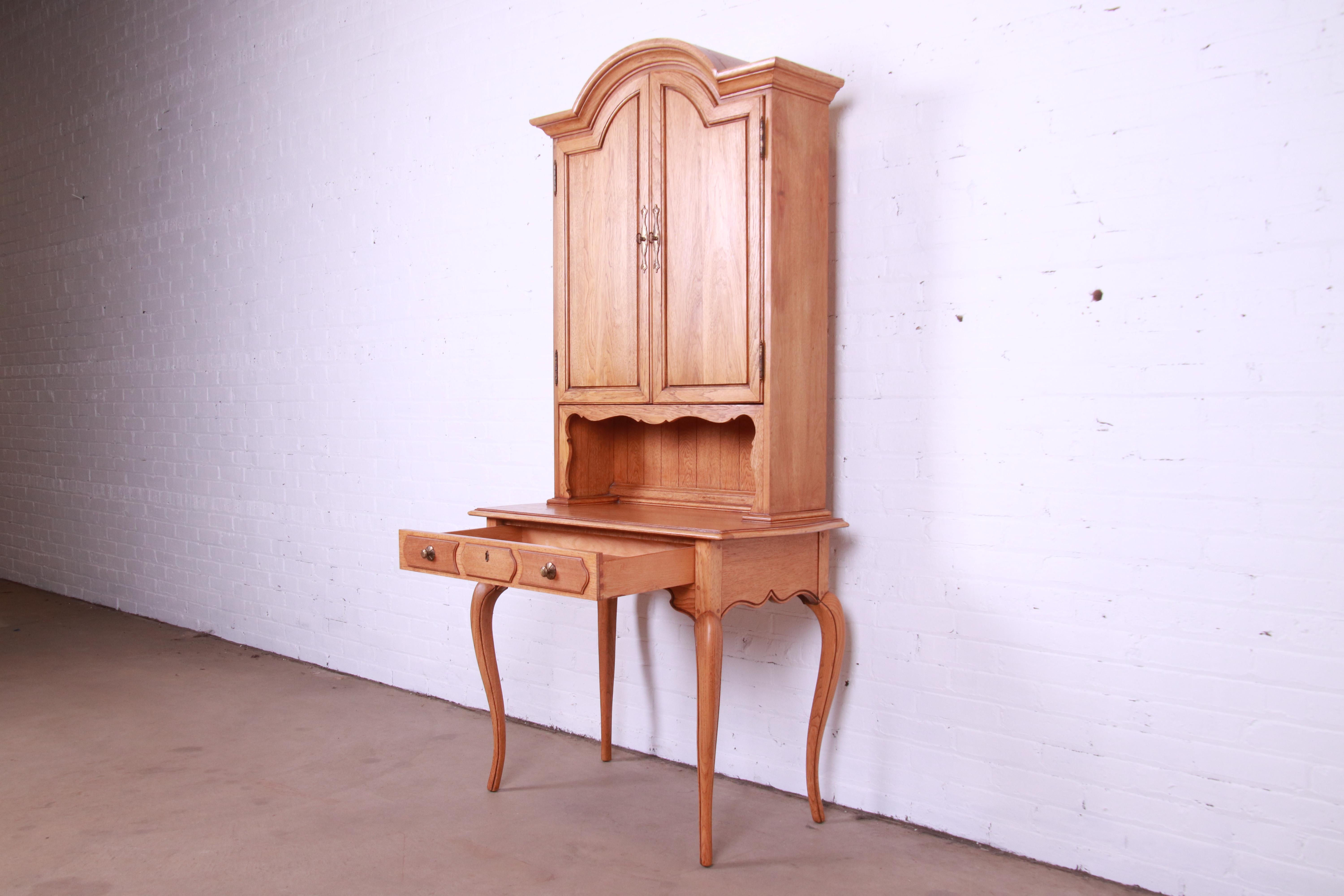 Thomasville French Provincial Louis XV Carved Oak Writing Desk