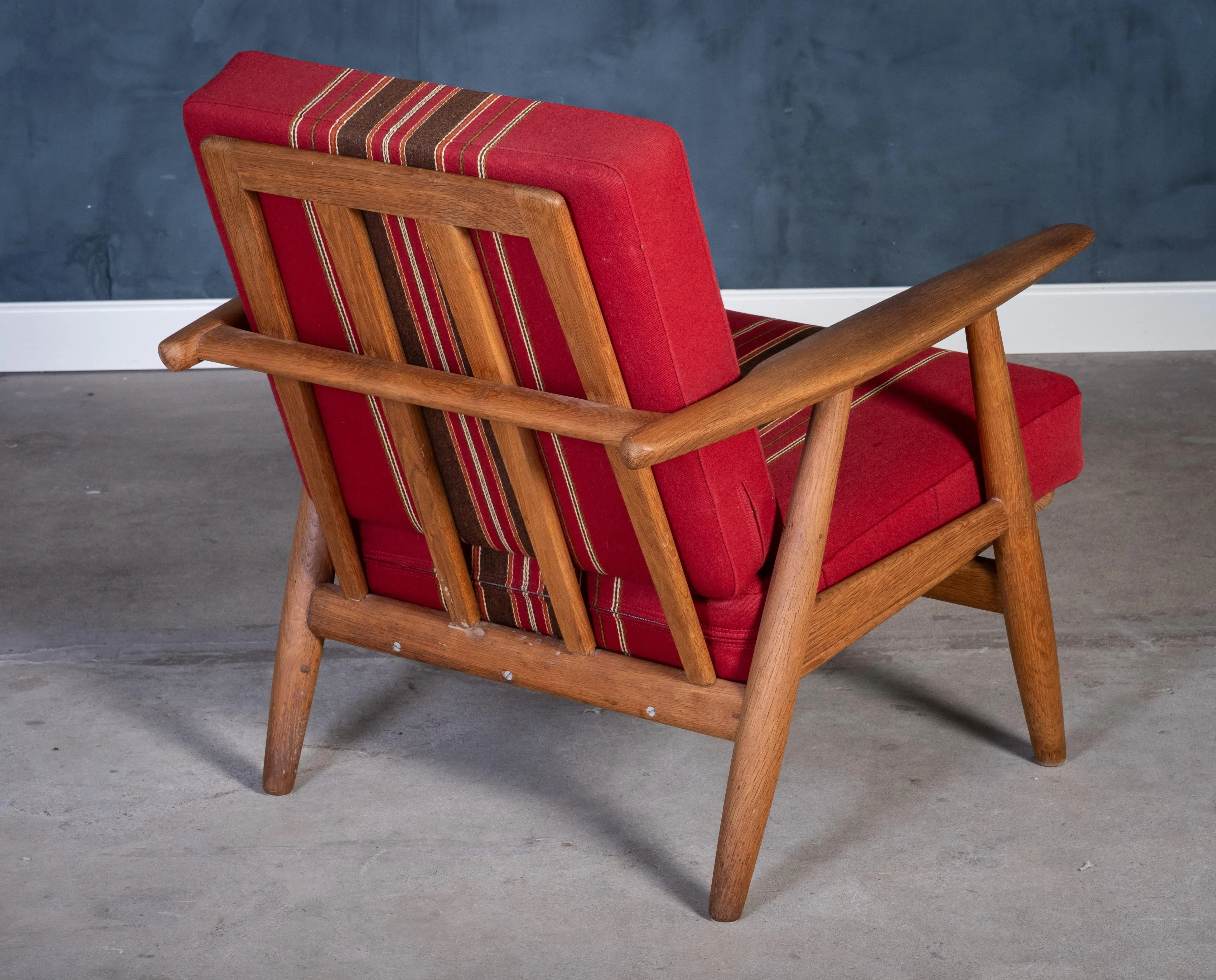 GETAMA  GE240（Hans J.Wegner） Hans J. Wegner, Getama | Lounge chairs model GE240, pair (1955