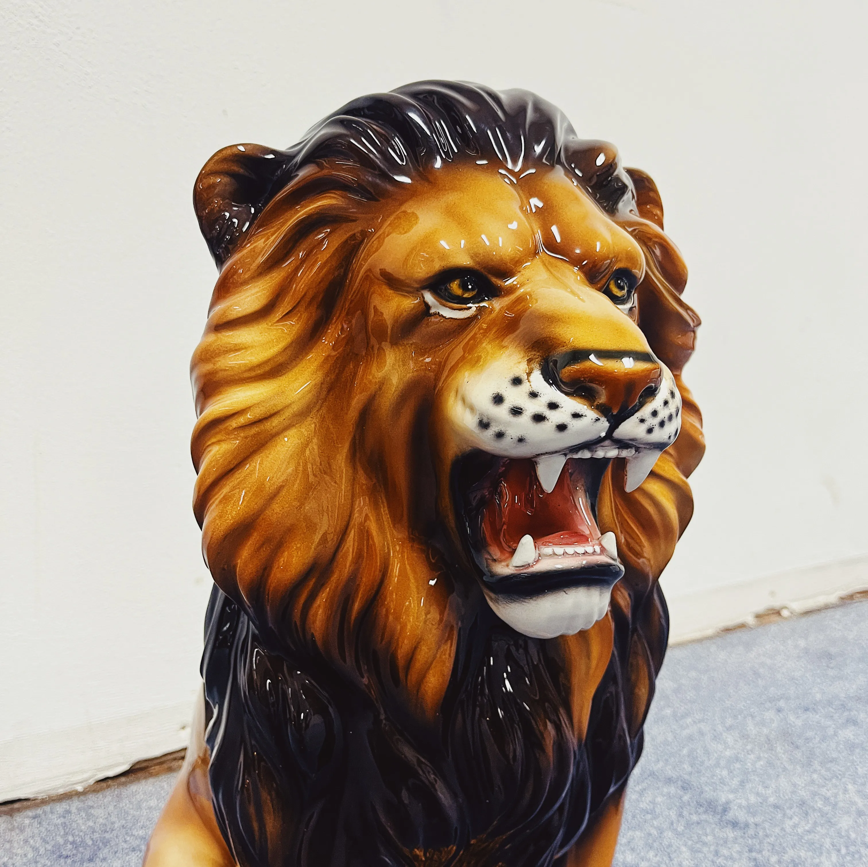 Ceramiche Boxer イタリア製 ライオン置物 Lion Ceramic Statue from Ceramiche Boxer | Chairish