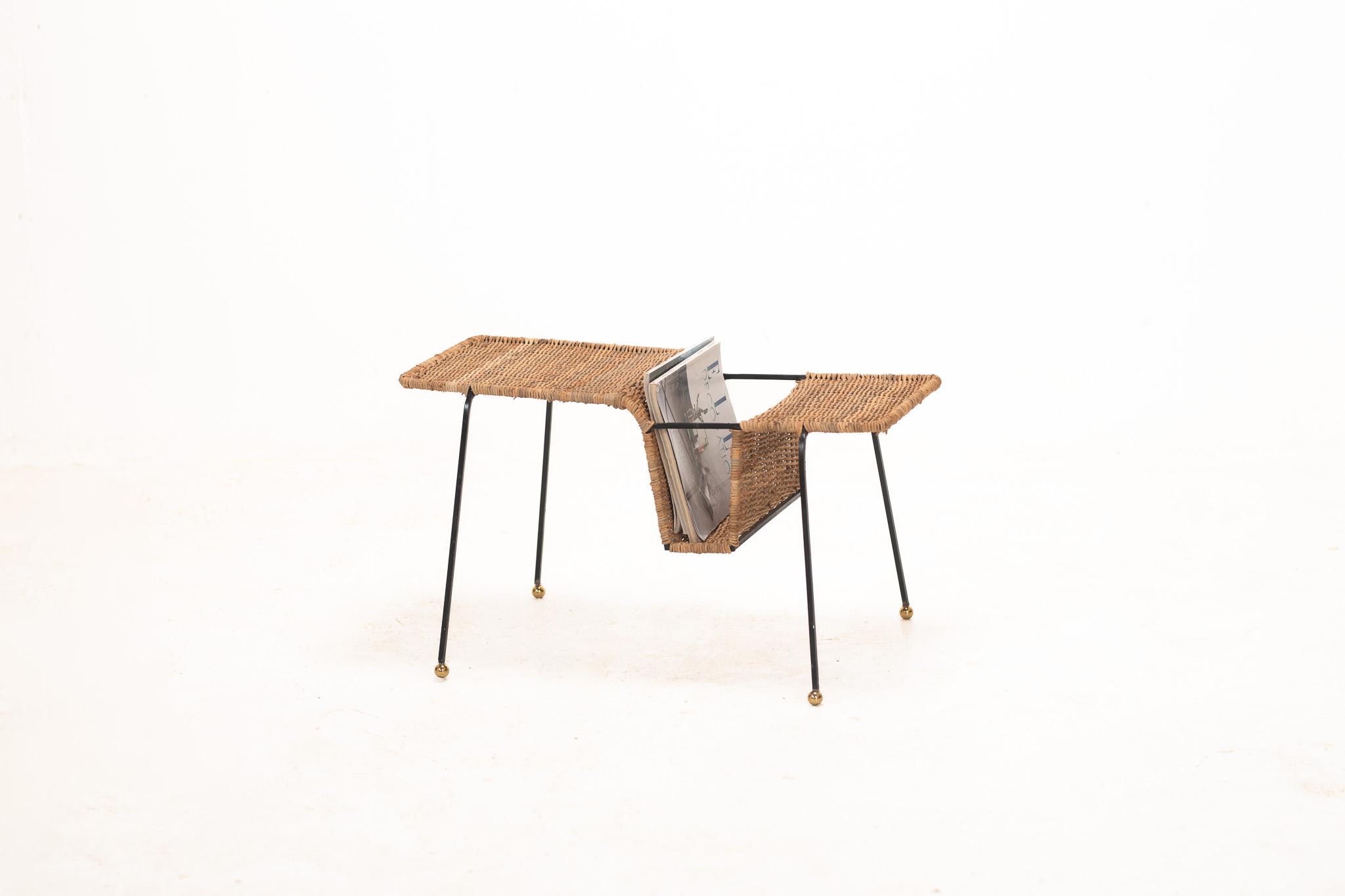 Ledger Magazine Table