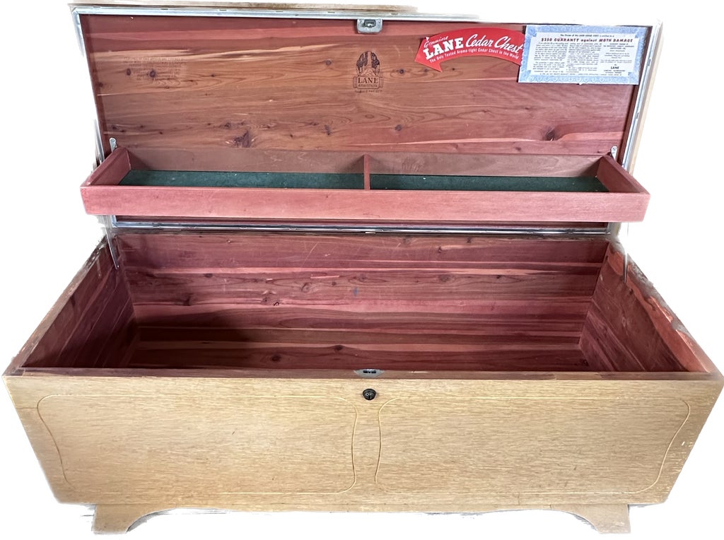 1955-lane-blonde-veneer-cedar-