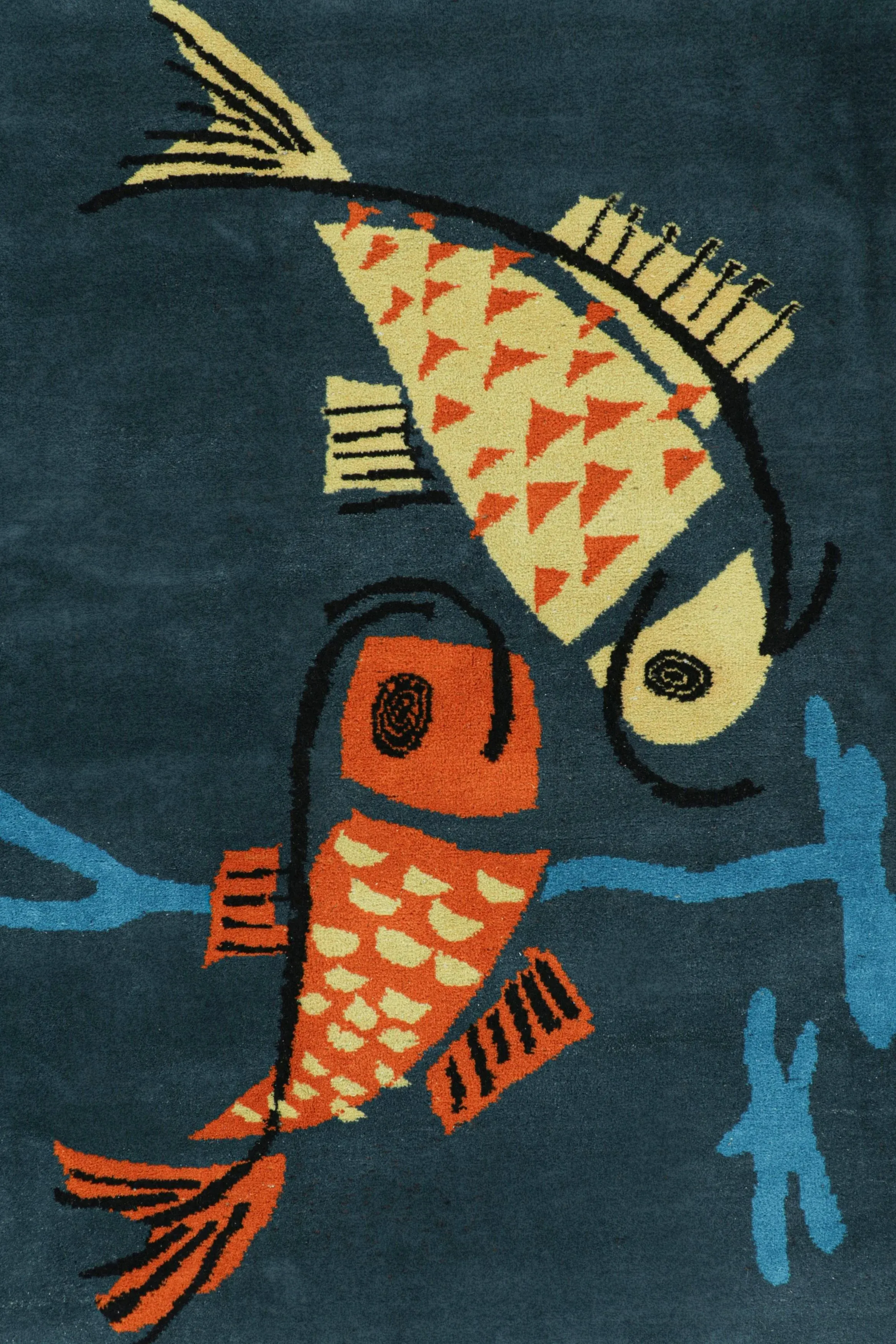 ⌘ kilim art ⌘ ヴィンテージ　キリム　絵画　アート　インテリア　魚 Vintage Zeki Müren Rug in Navy Blue With Fish Pictorials | Rug