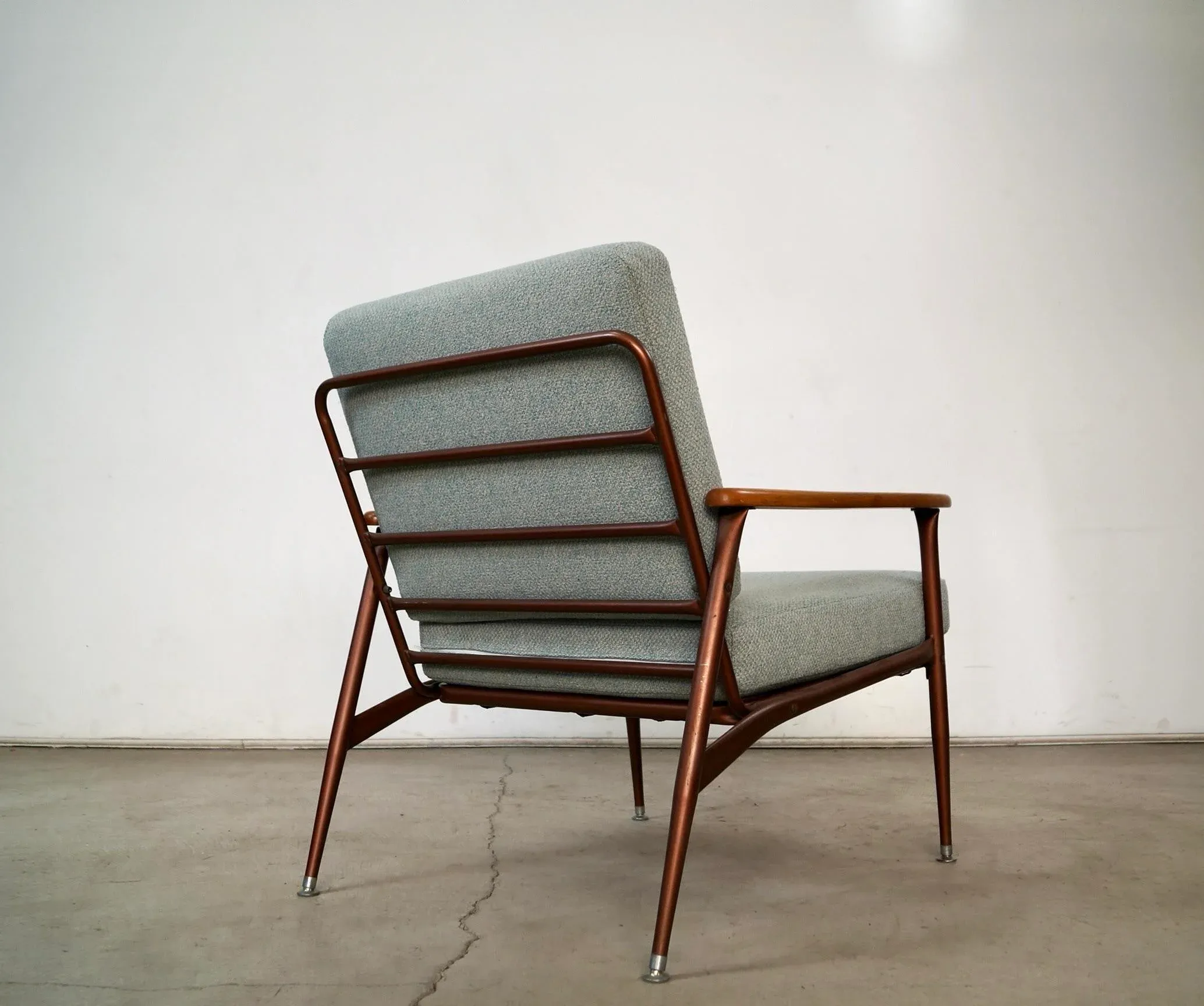 Vintage 10” Chinoiserie Tobacco Leaf Bowl1950’s Mid-Century Modern Baumritter Metal & Wood Lounge Chair