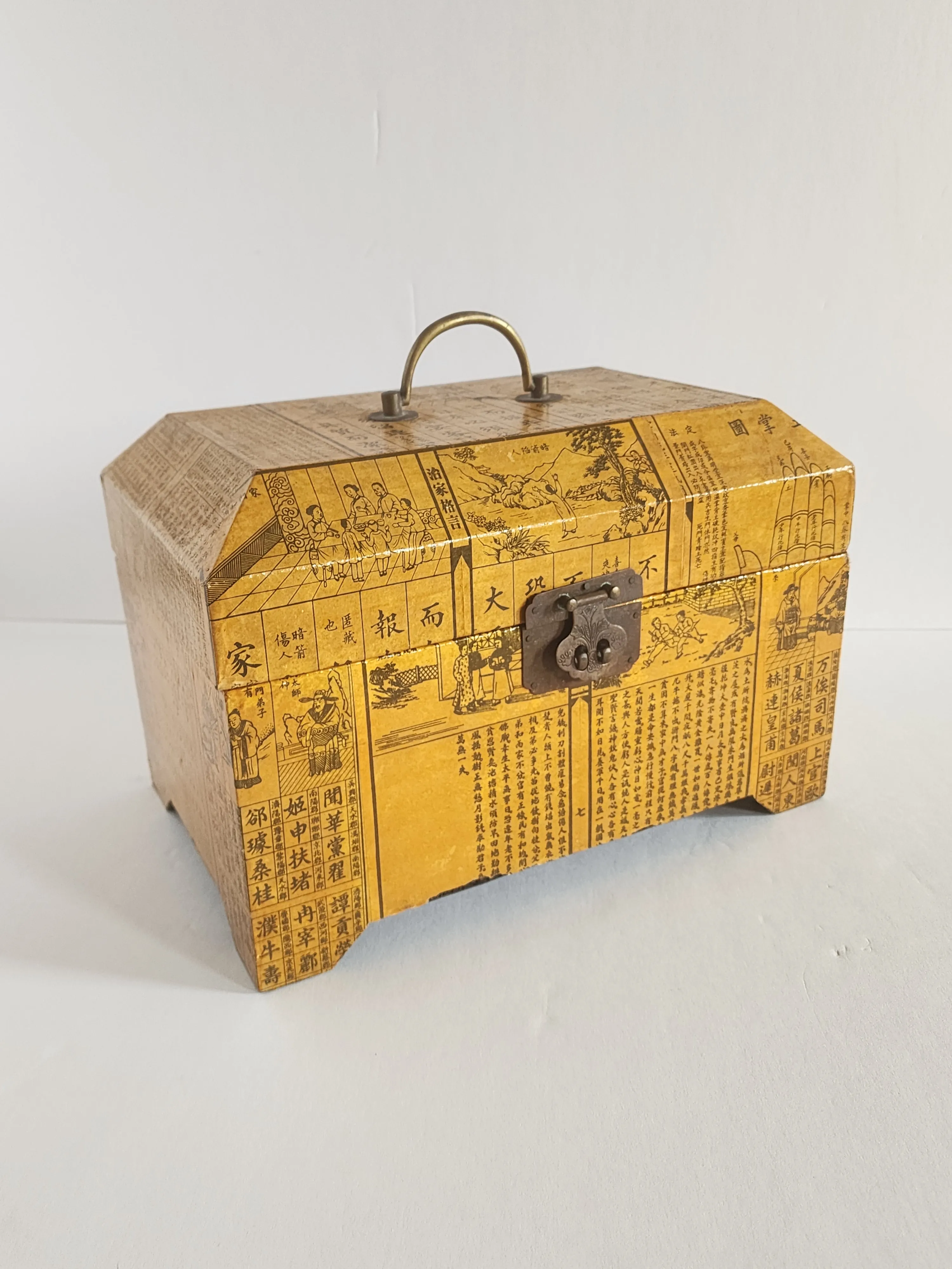35TH ANNIVERSARY MEMORIAL BOX HIDEKI CO… Antique Lacquered Calligraphy Decorated Keepsake Box | Chairish