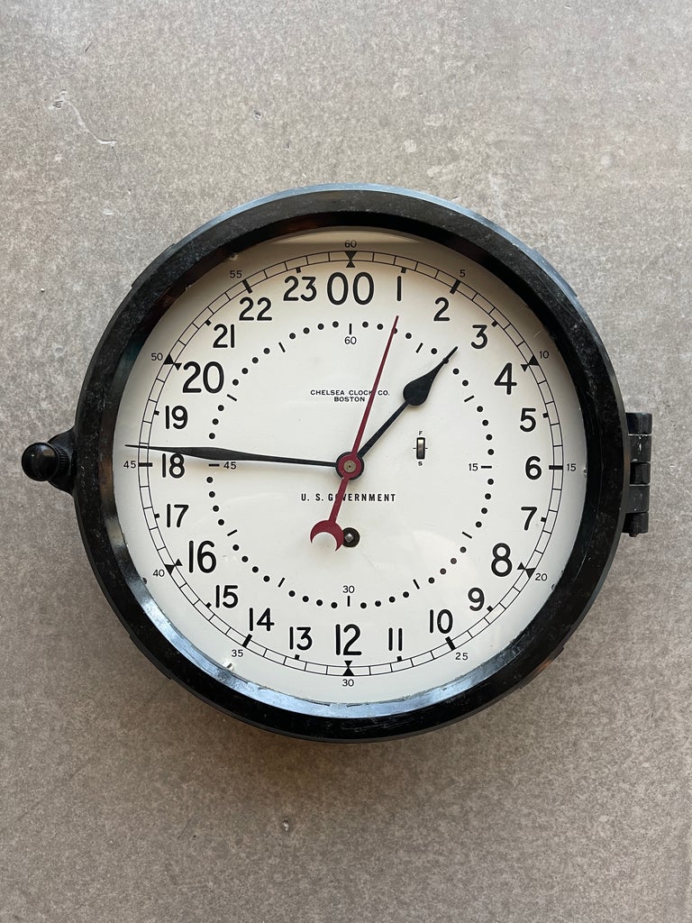 Vintage Us Govt Chelsea Ships Clock 24 Hour Navy Red Sweeping Hand