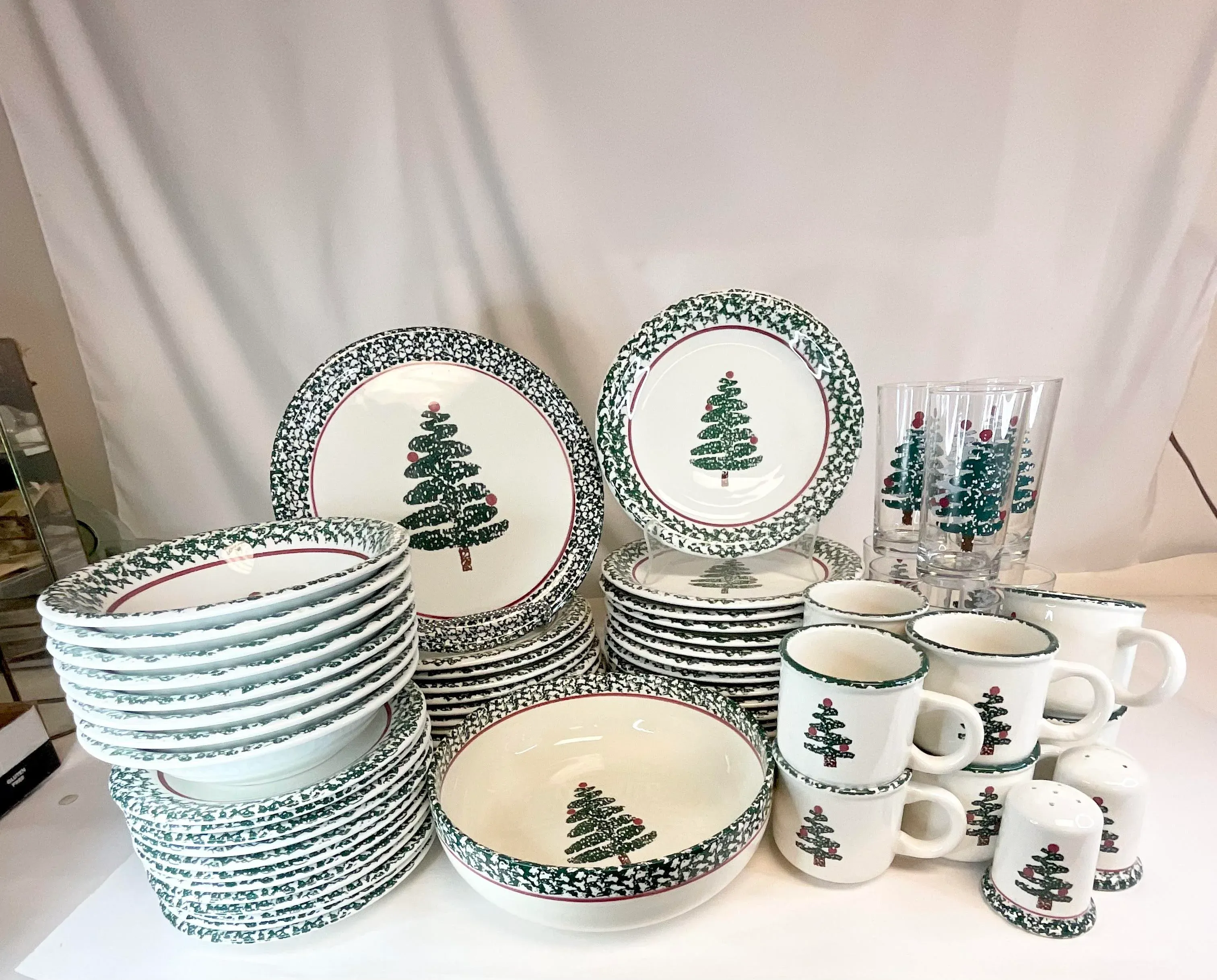 Christmas Dinnerware Vintage Fiesta Christmas Plates Holly