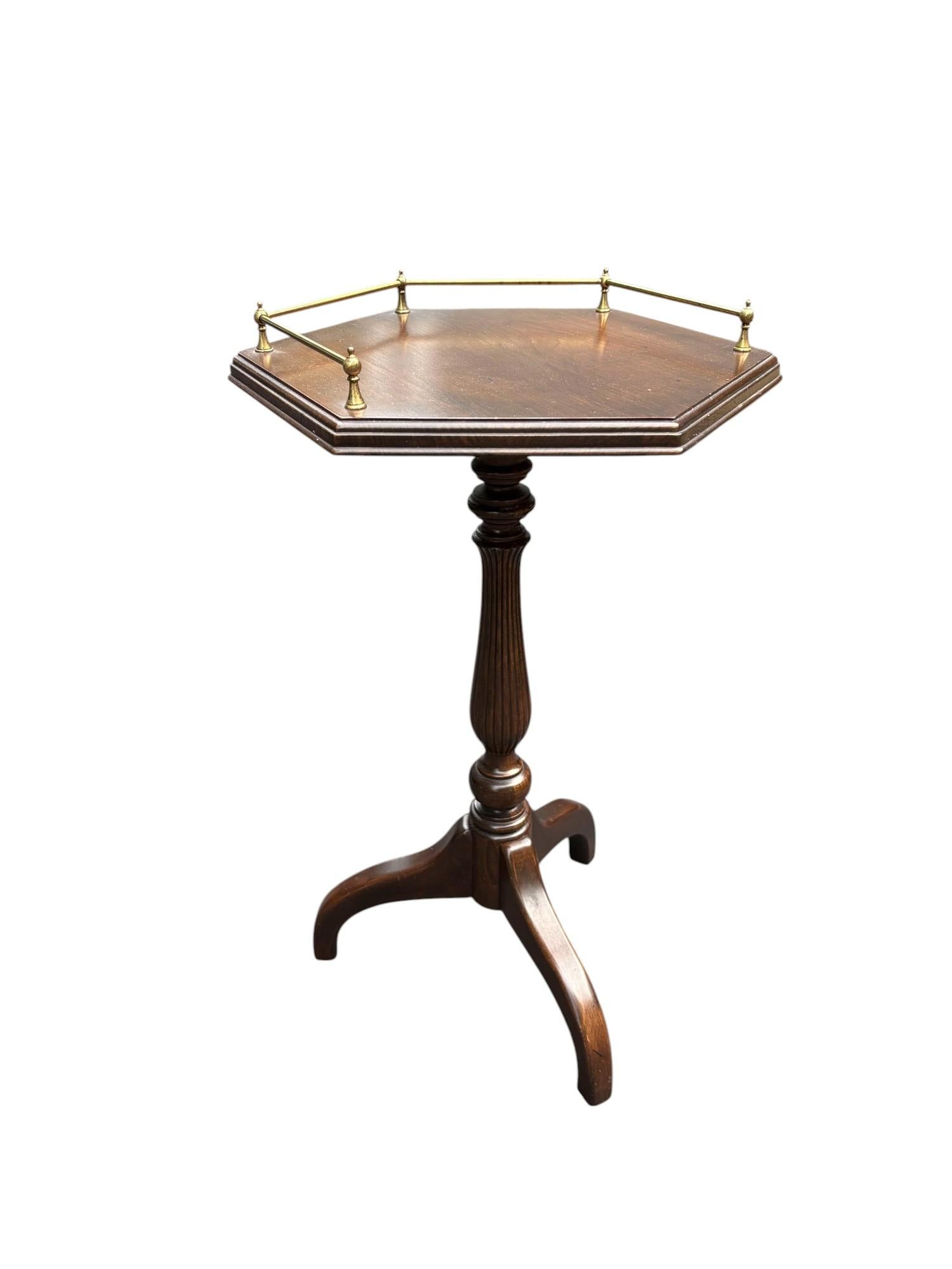 Ethan Allen Georgian Court Hexagon Side Table With Brass Rail