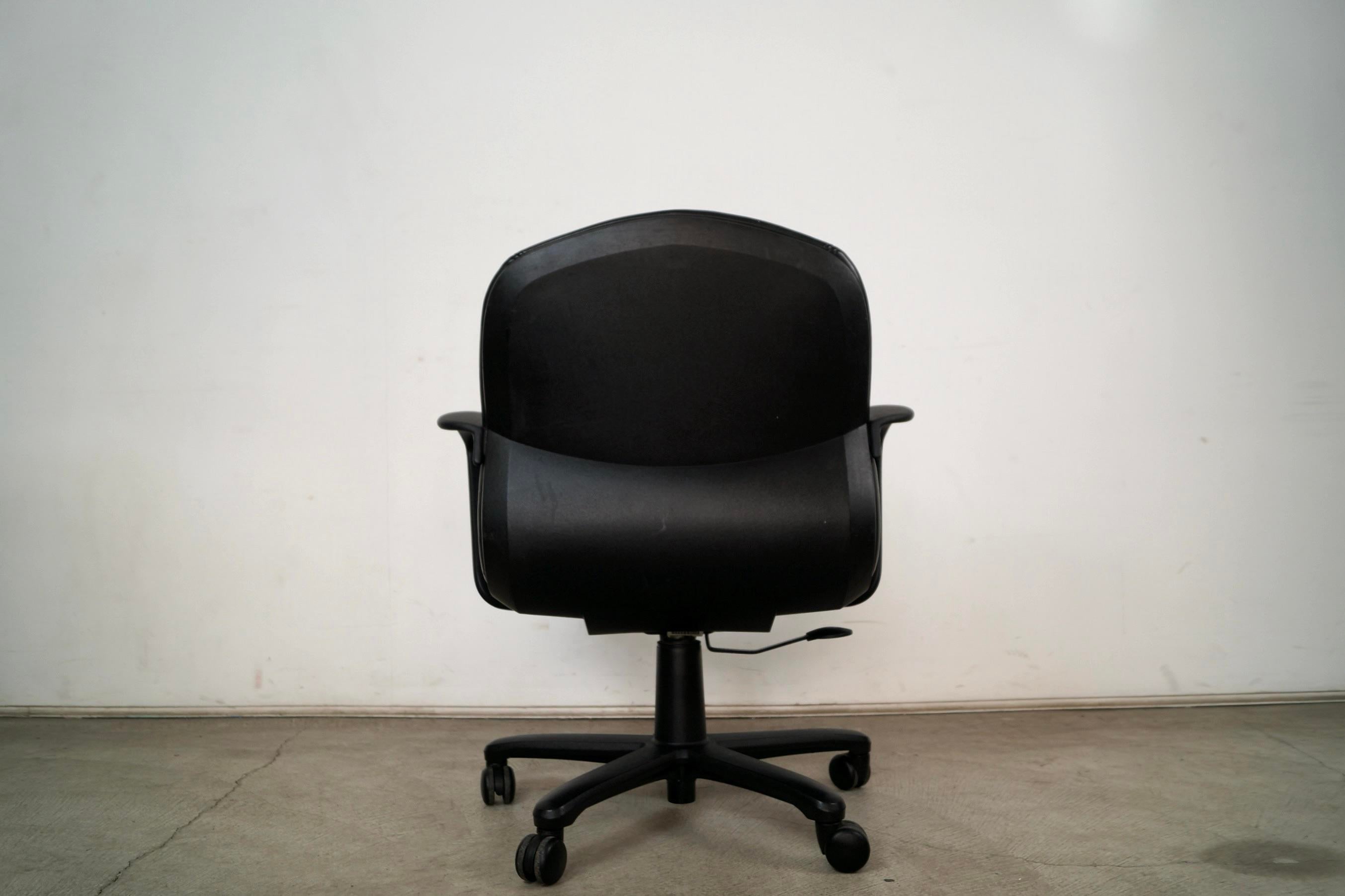 1990's Postmodern Steelcase Black Leather Office Desk Chair