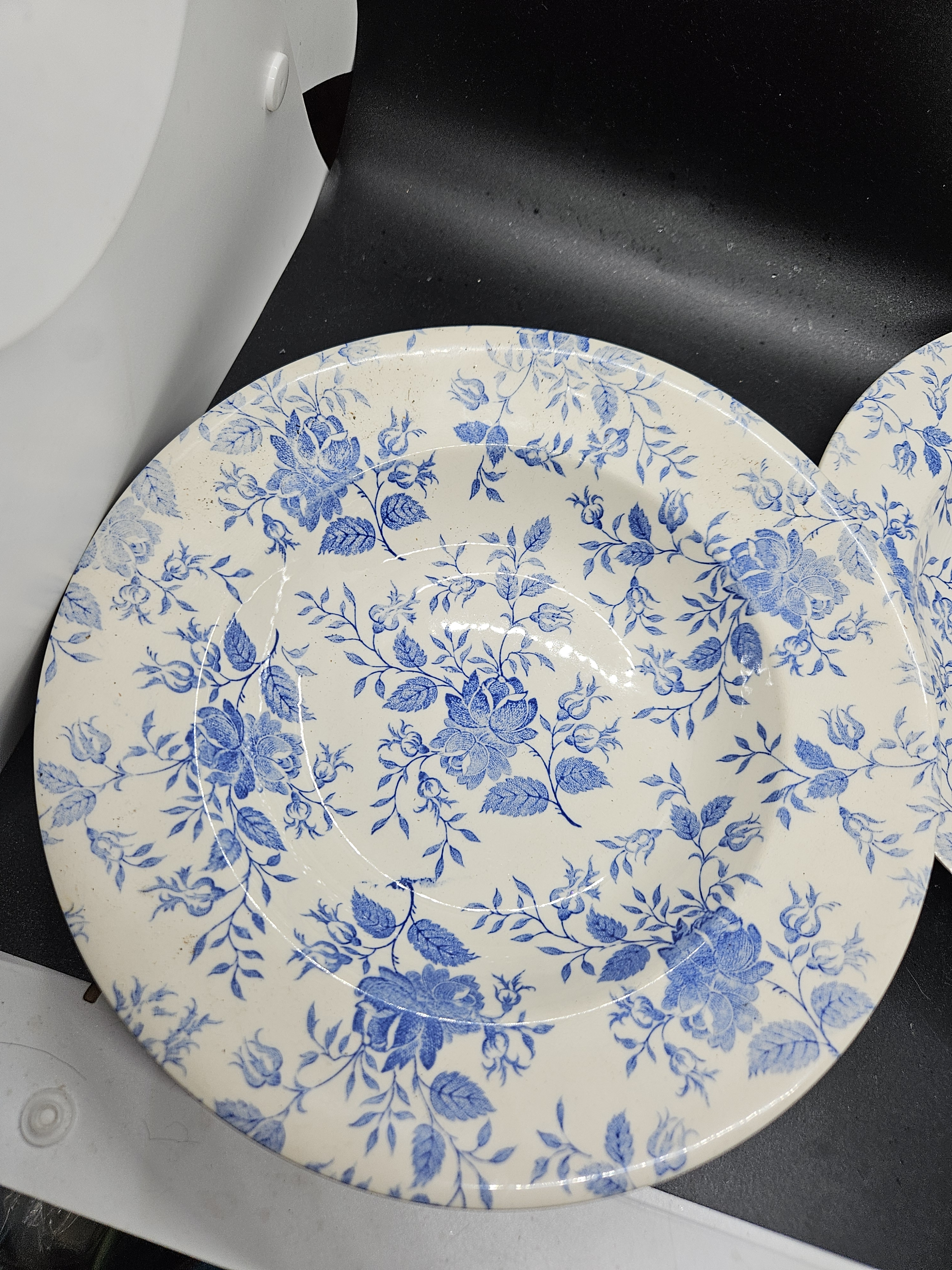 食器  EST. ENGLAND 1759 Amazon.com | English Pewter Company 1 Pint Straight 2 Line