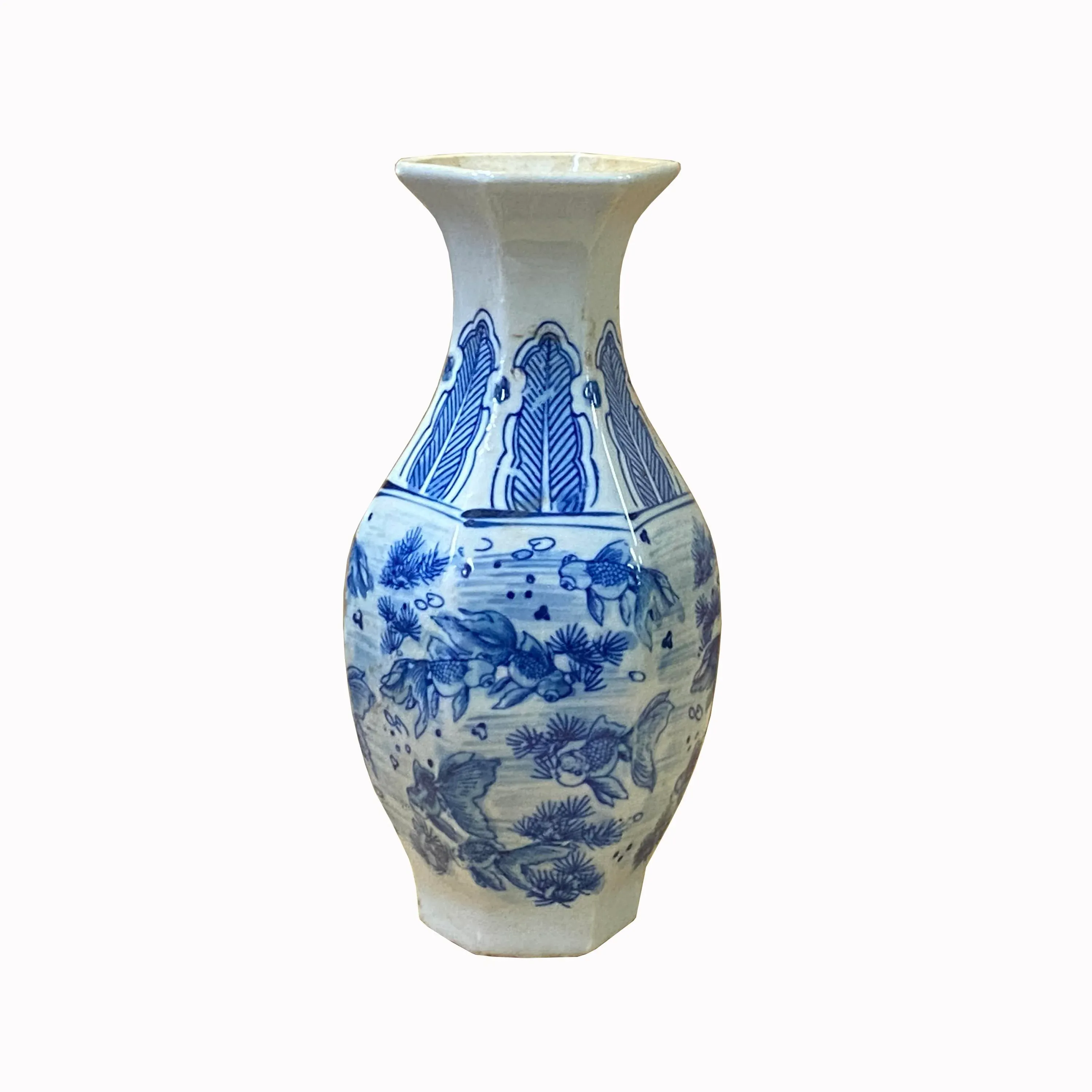 【壺　色絵キレイ　馬上人物山水色絵文様　在銘 何処の国の物 】◆花瓶　鑑賞　骨董 Chinese Blue White Porcelain Hexagon Fishes Graphic Small