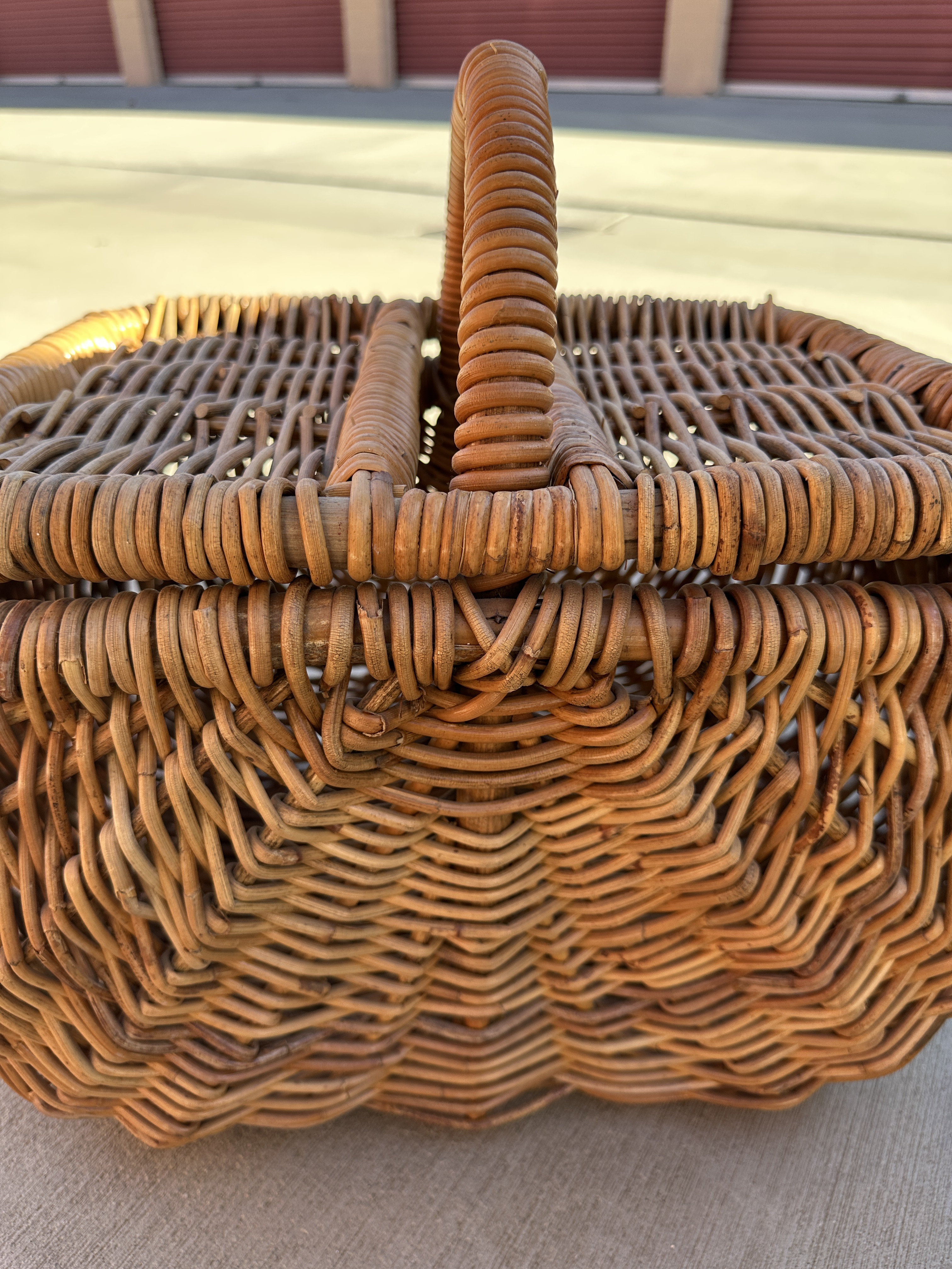 Vintage Thick Rattan/Wicker Picnic Basket W/Removable Lid Chairish